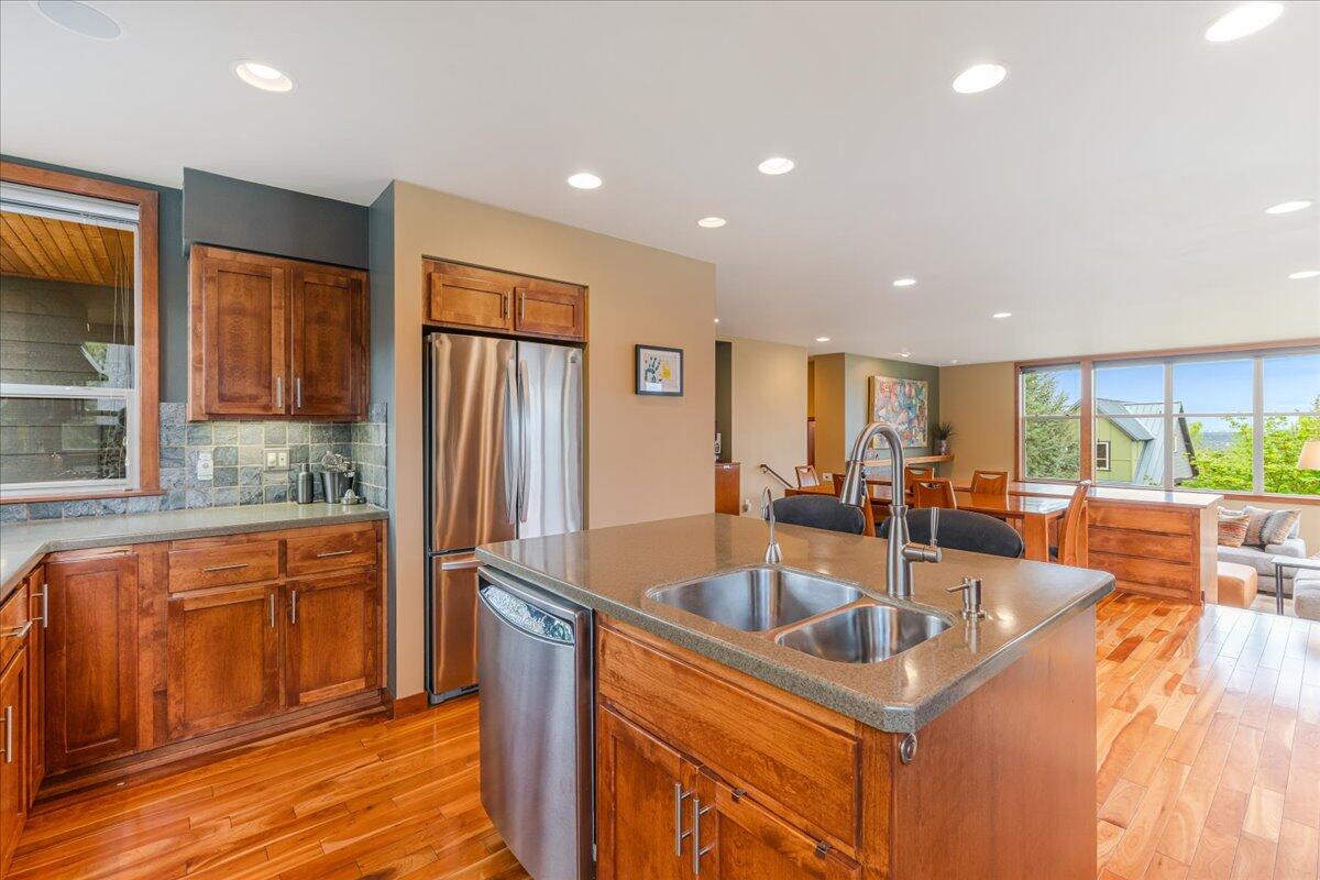 202 Presidio Park Lane