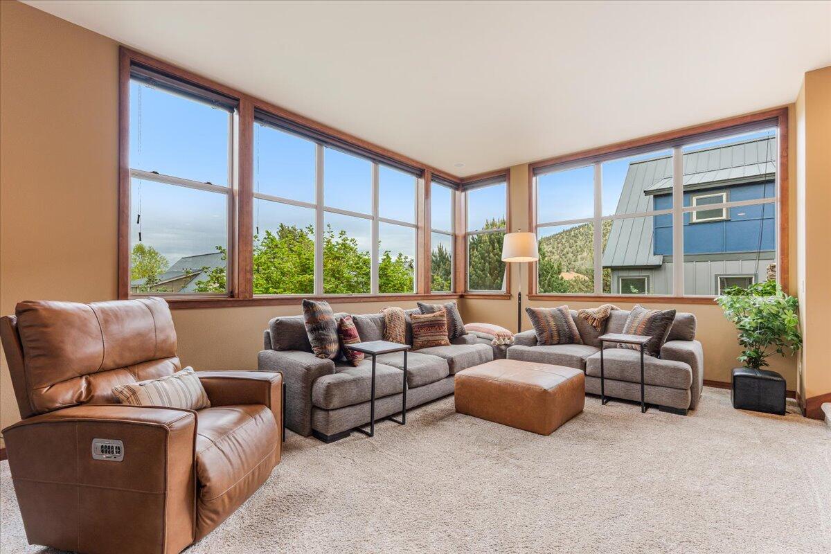 202 Presidio Park Lane