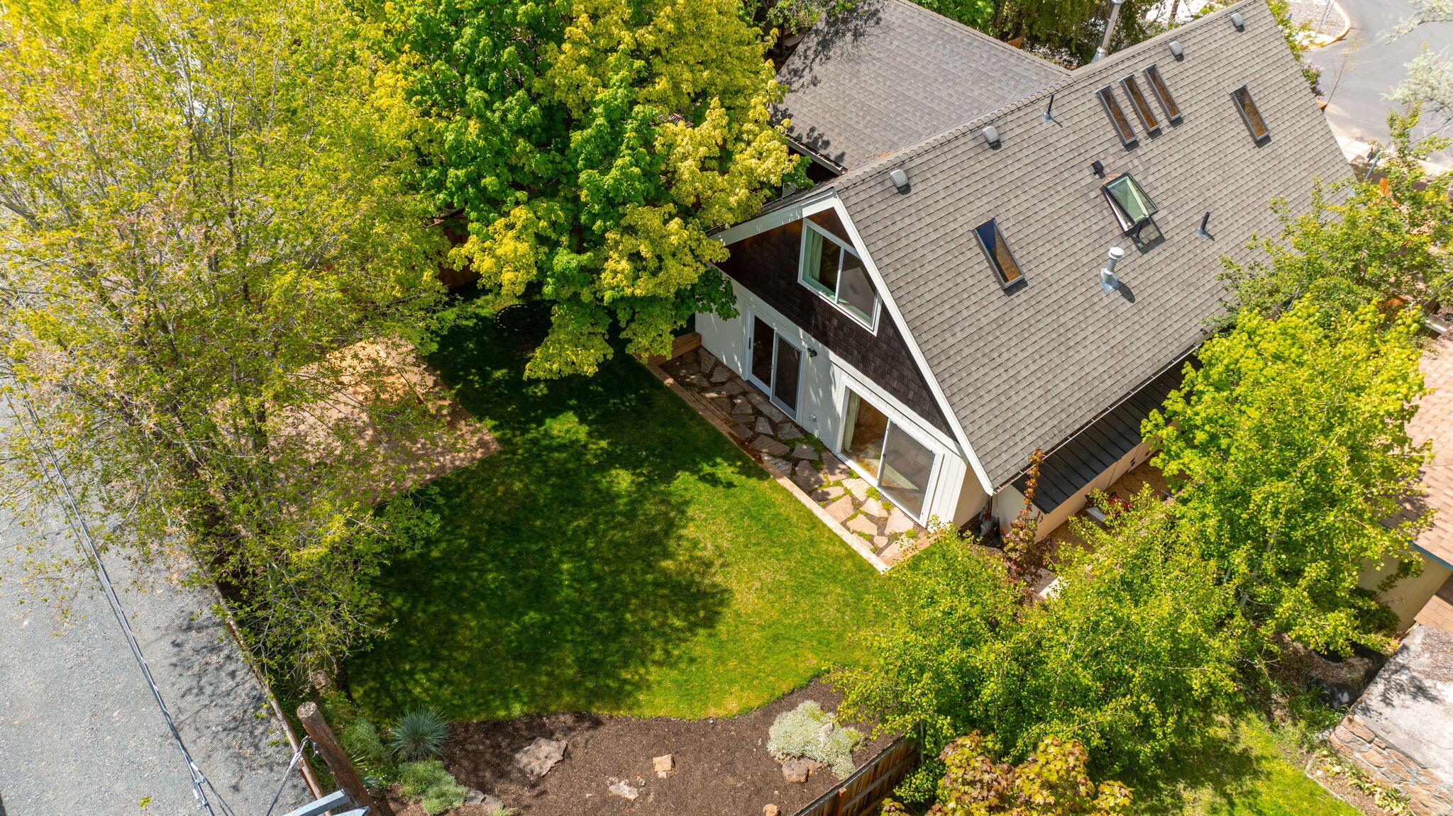 104 NW Northwest Congress Street