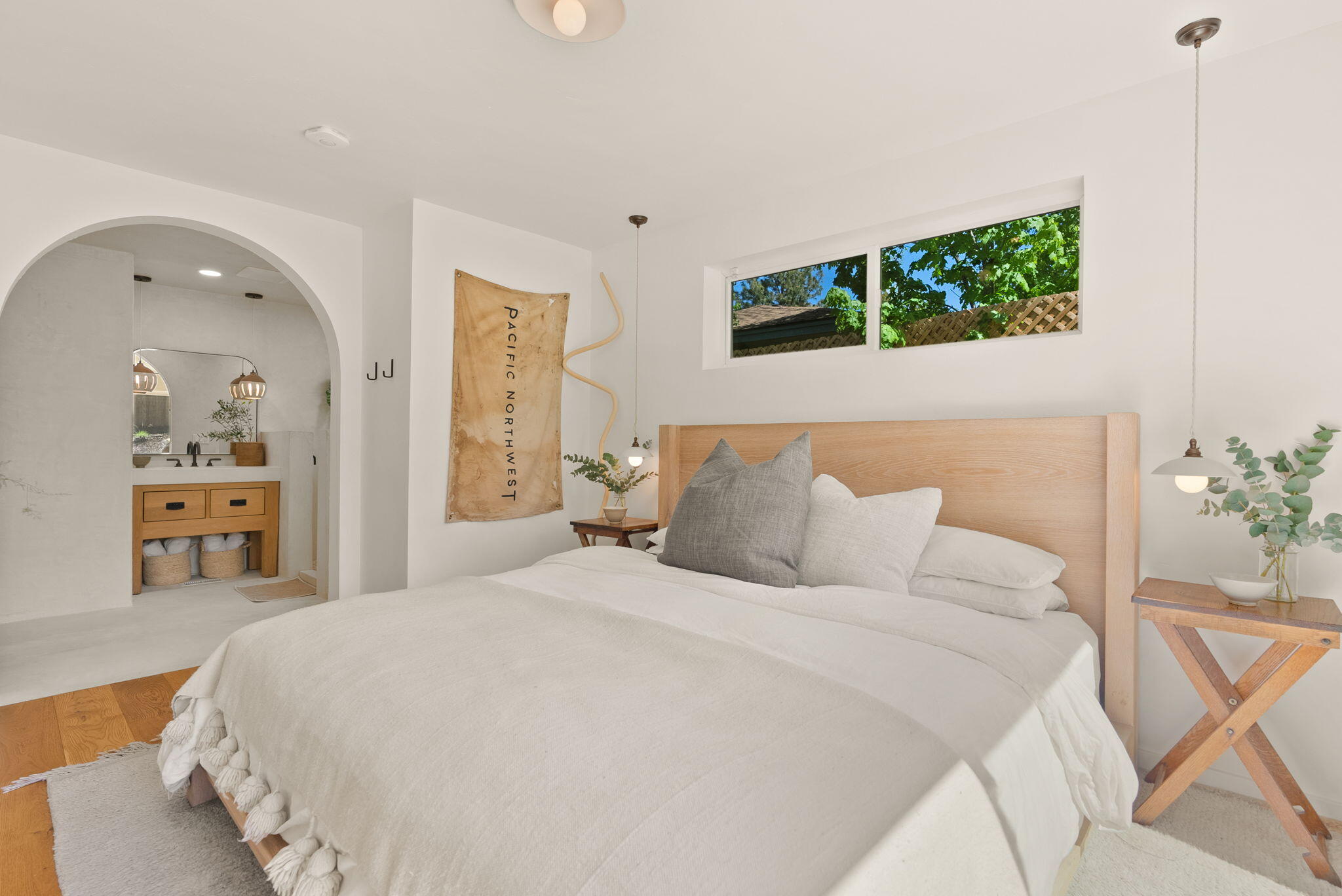 104 NW Northwest Congress Street