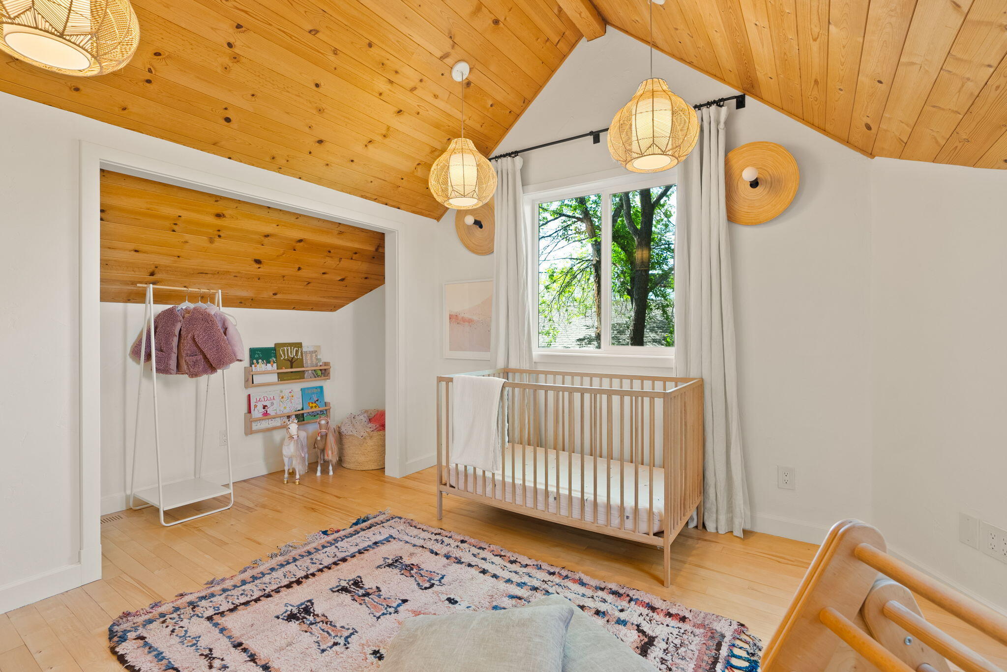 104 NW Northwest Congress Street