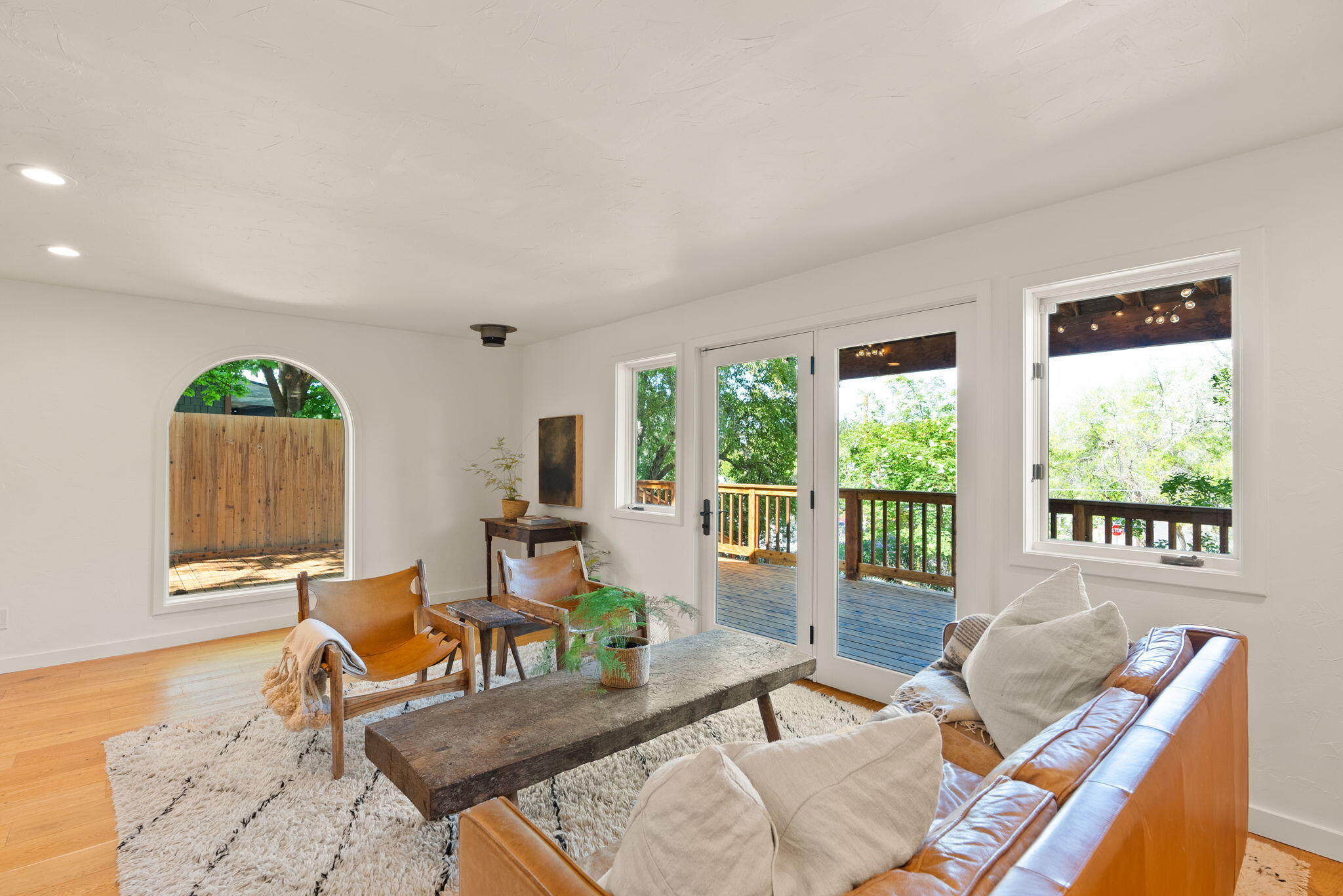 104 NW Northwest Congress Street