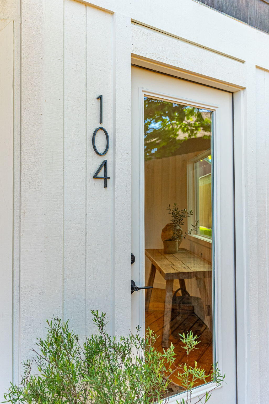 104 NW Northwest Congress Street