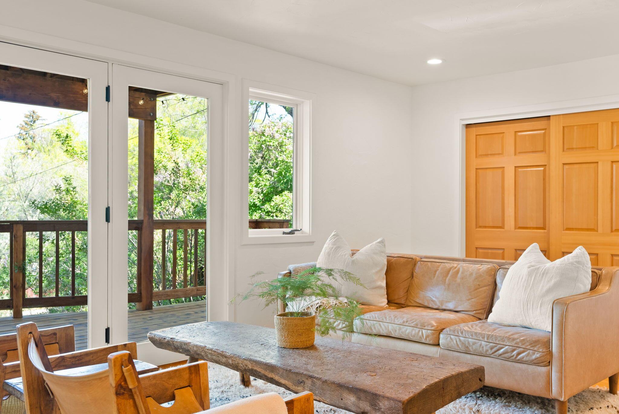 104 NW Northwest Congress Street