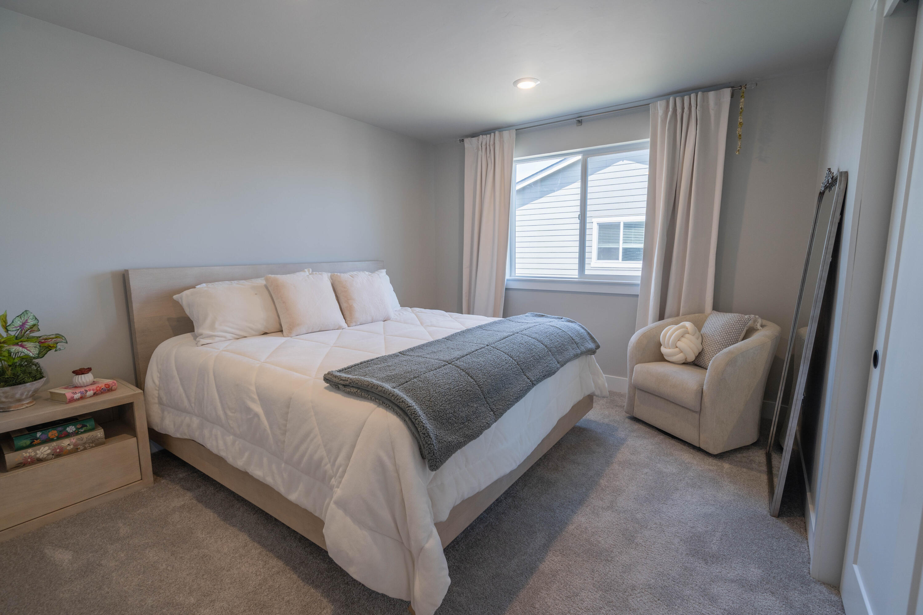 60937 SE Sydney Harbor Court