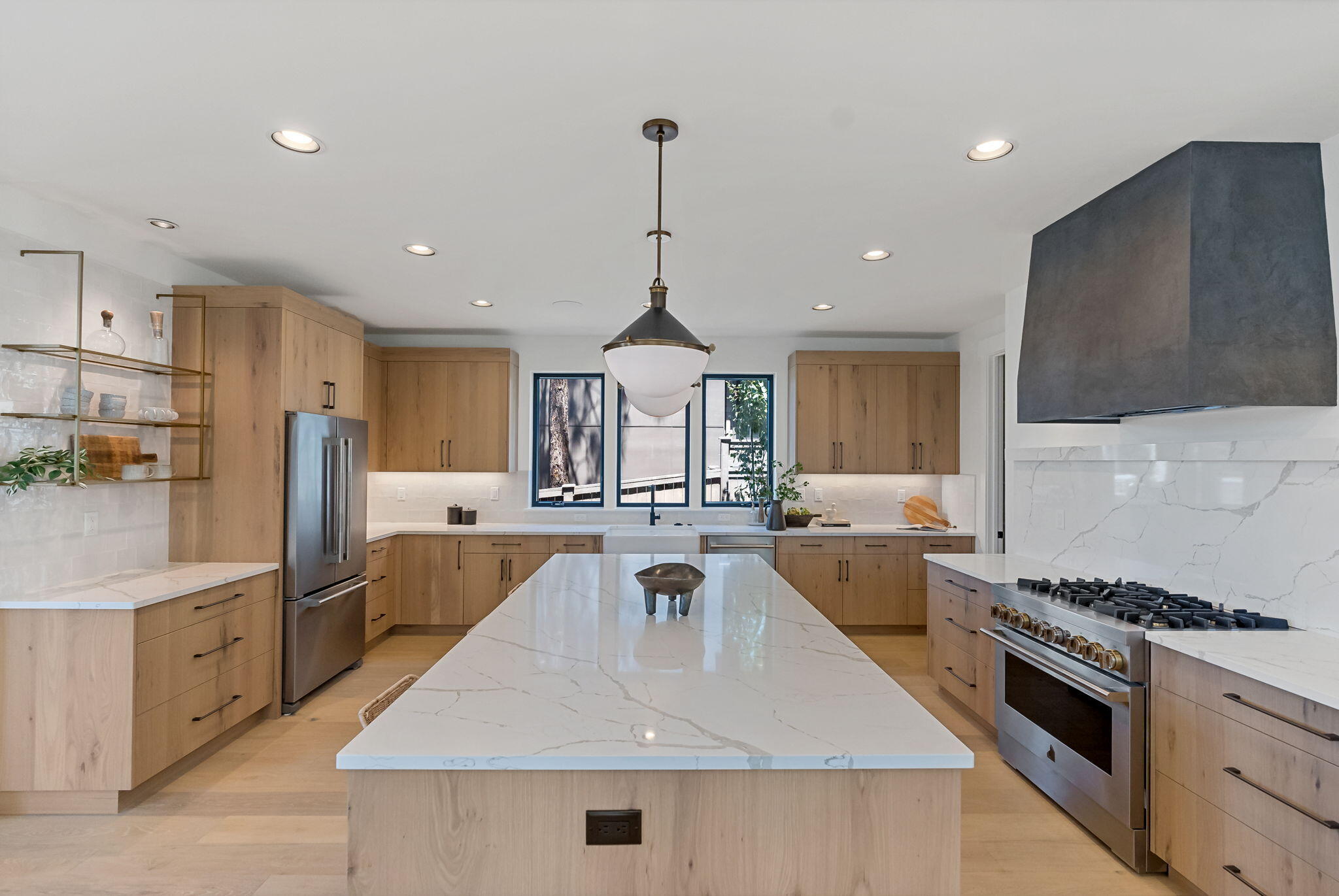 2984 NW Polarstar Avenue