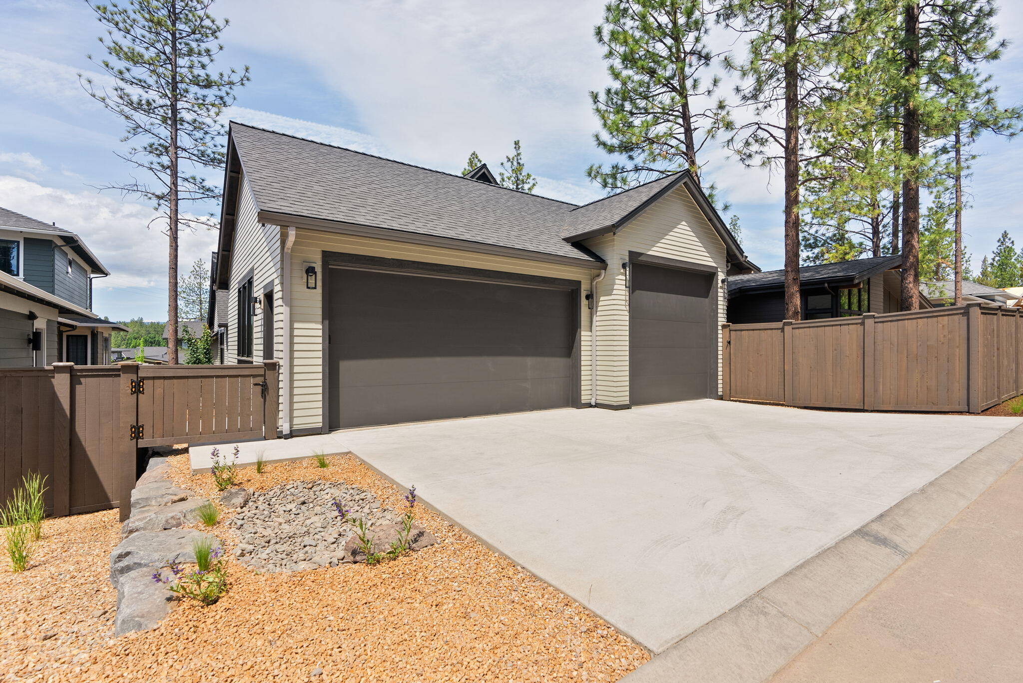 2984 NW Polarstar Avenue