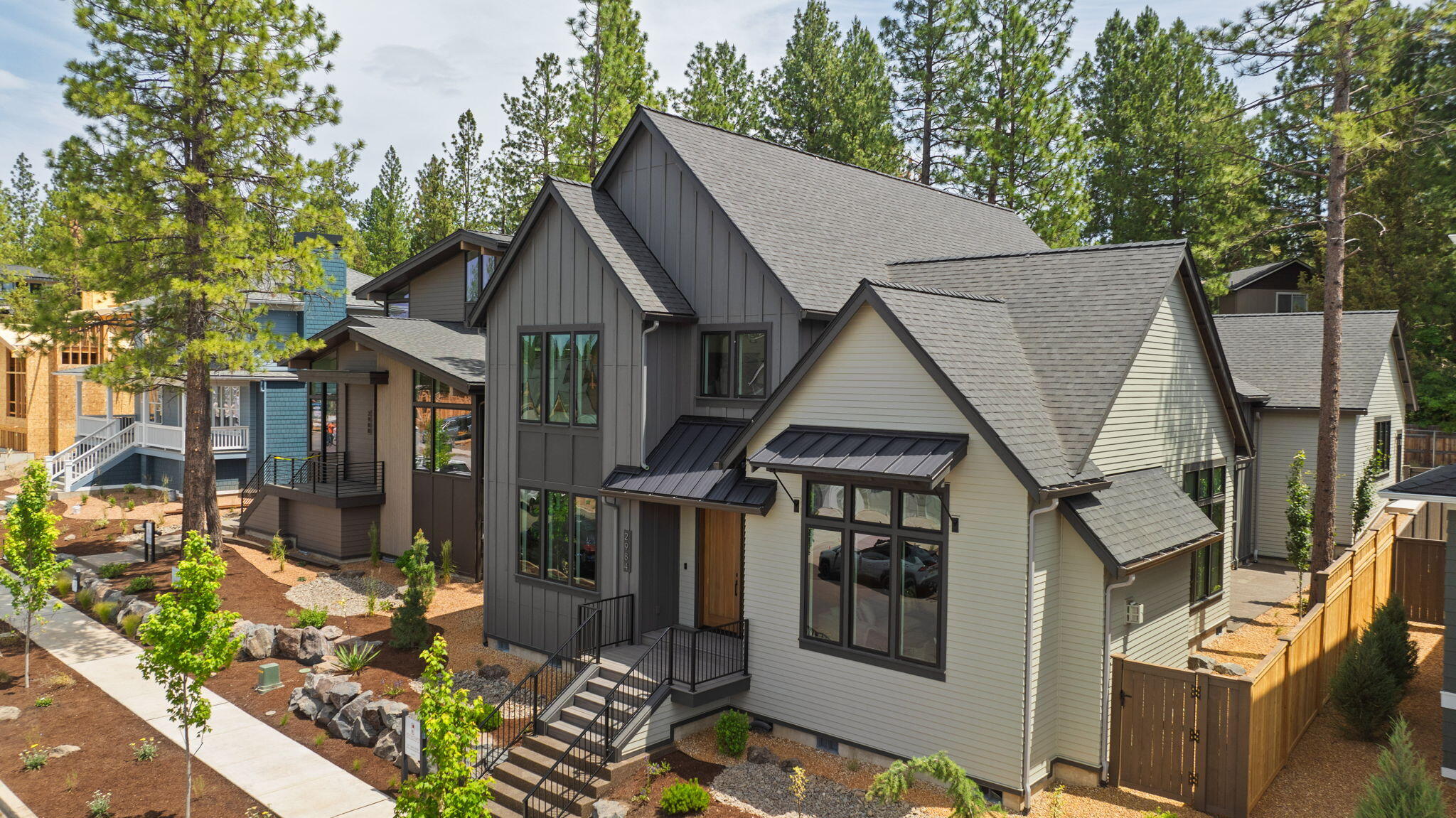 2984 NW Polarstar Avenue