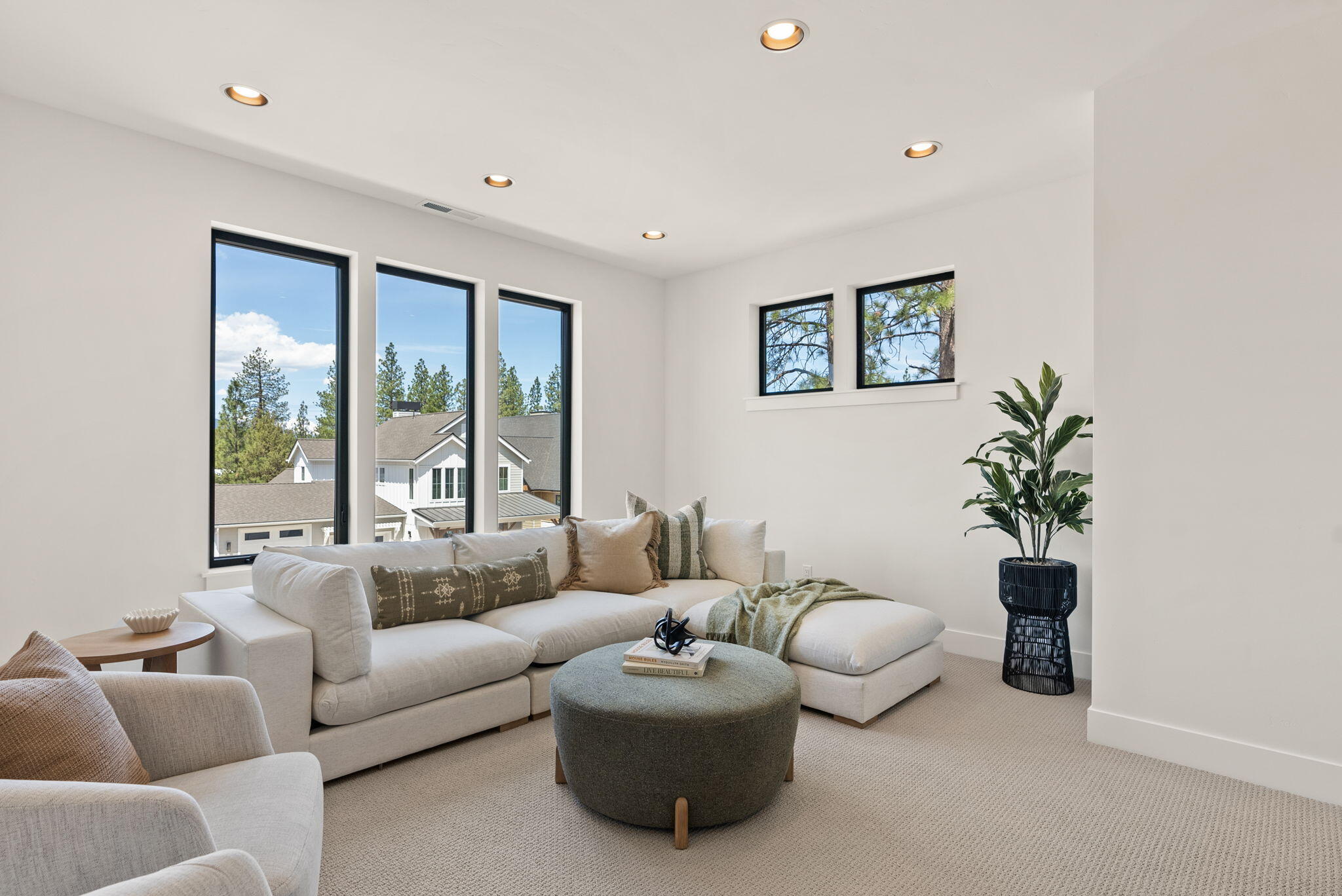 2984 NW Polarstar Avenue