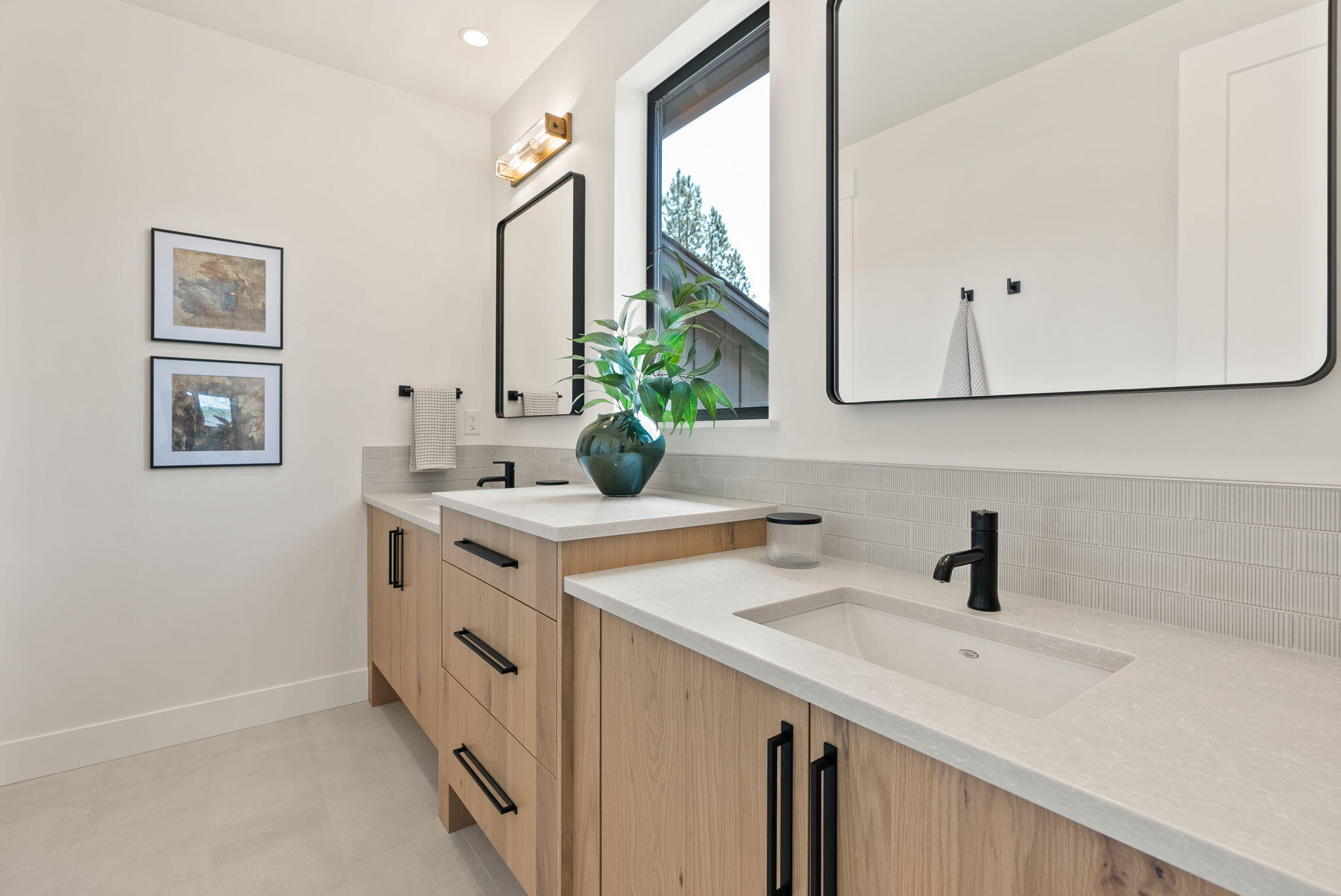 2984 NW Polarstar Avenue