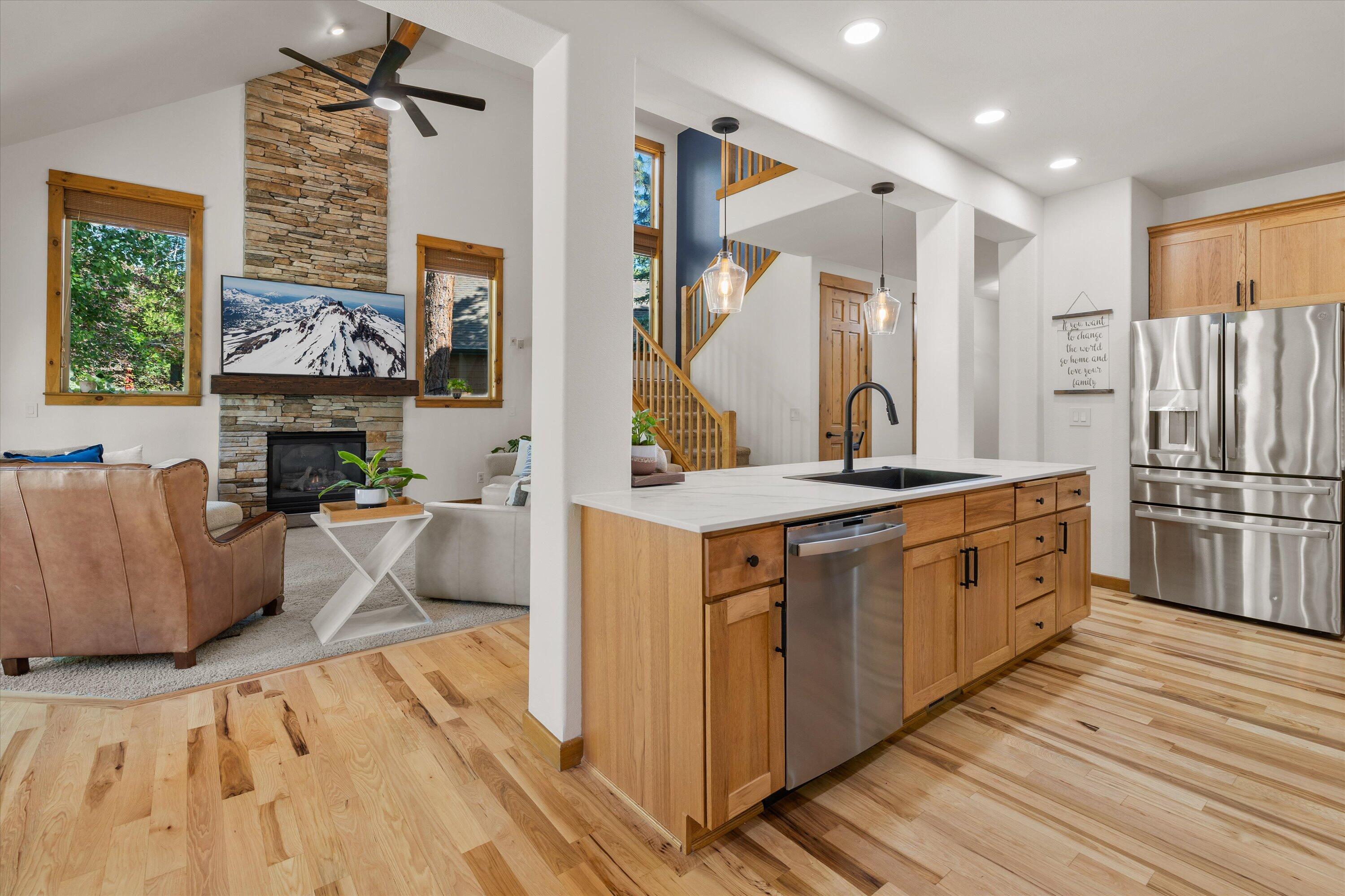 60808 Goldenwood Loop