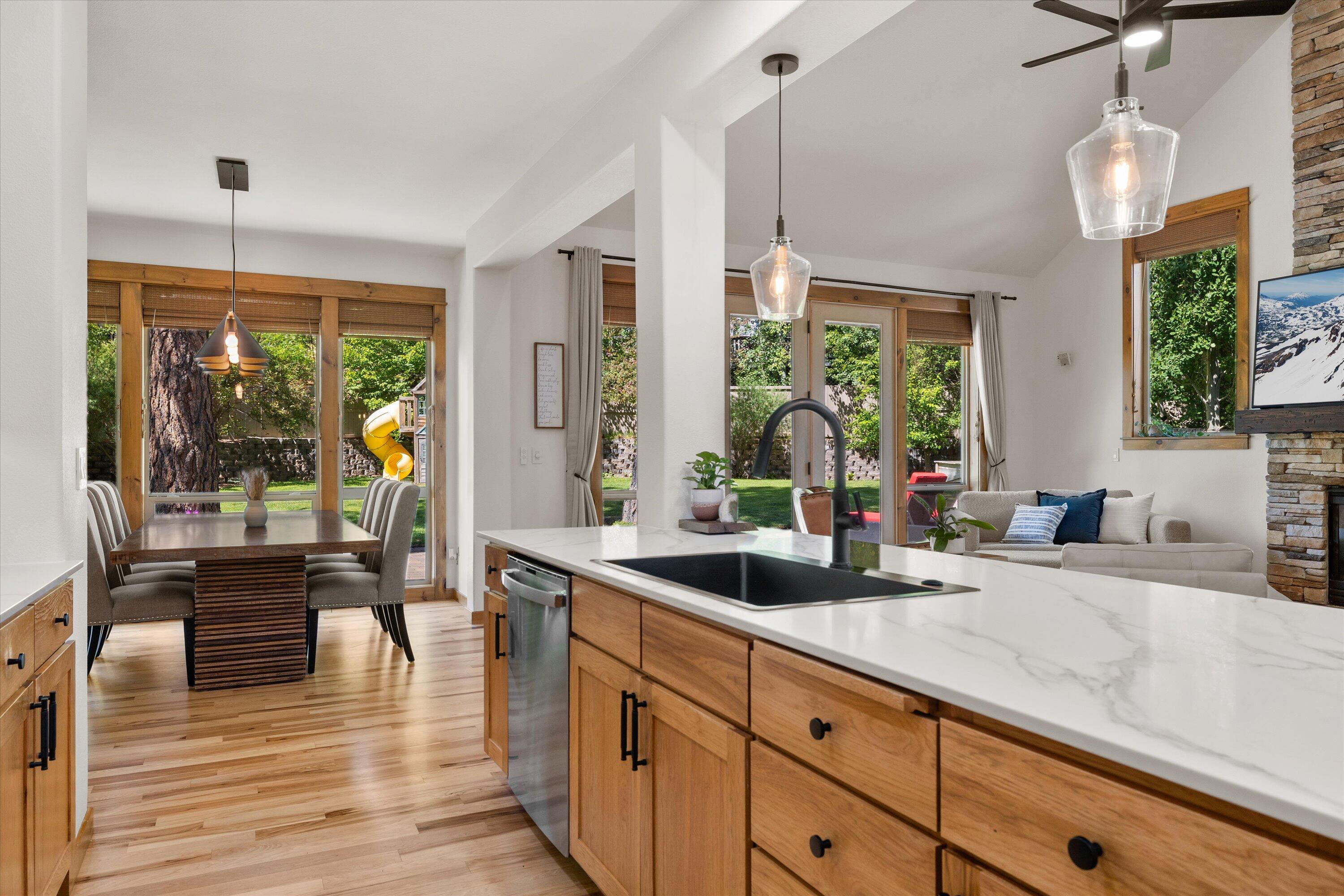 60808 Goldenwood Loop