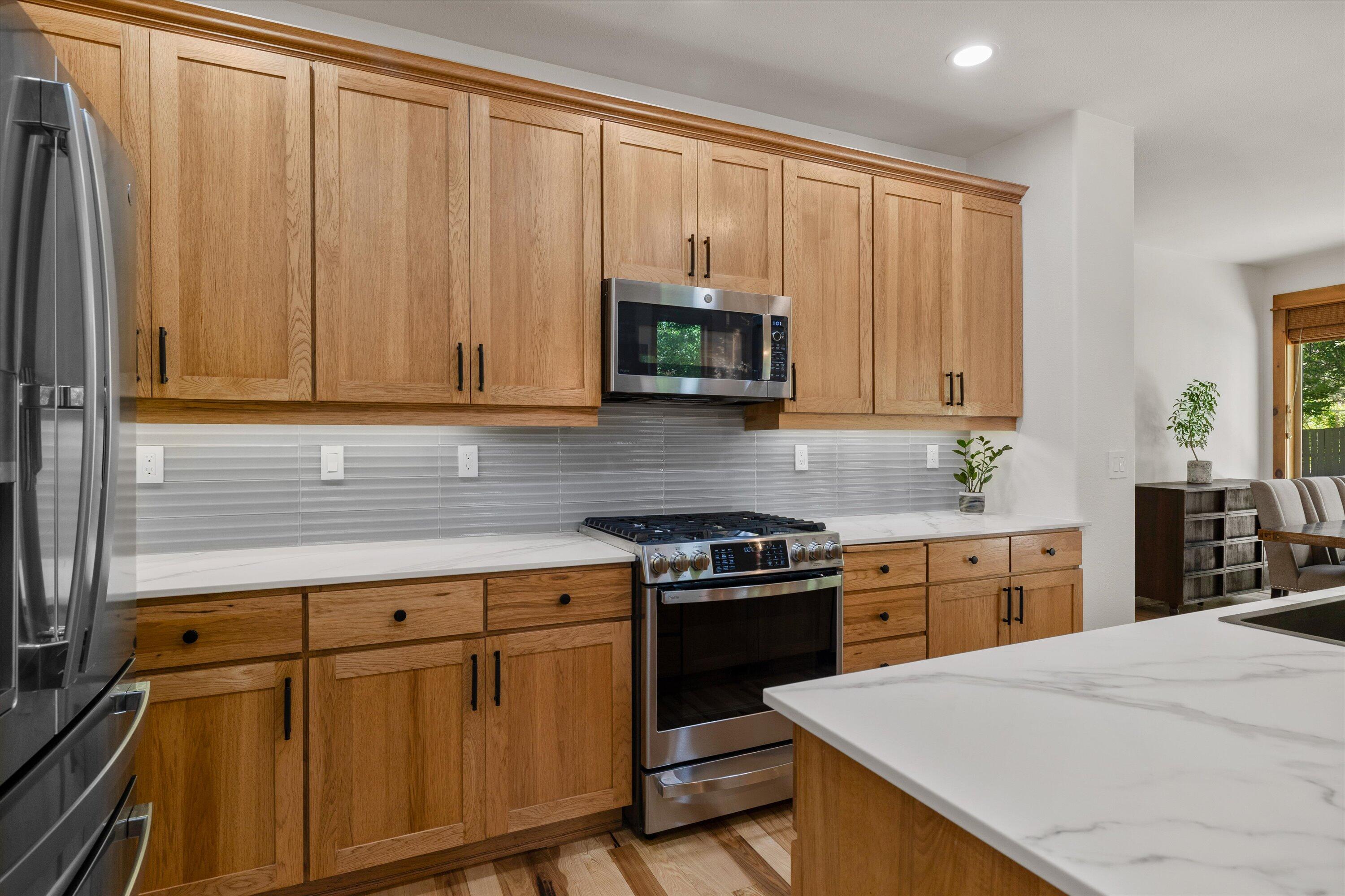 60808 Goldenwood Loop