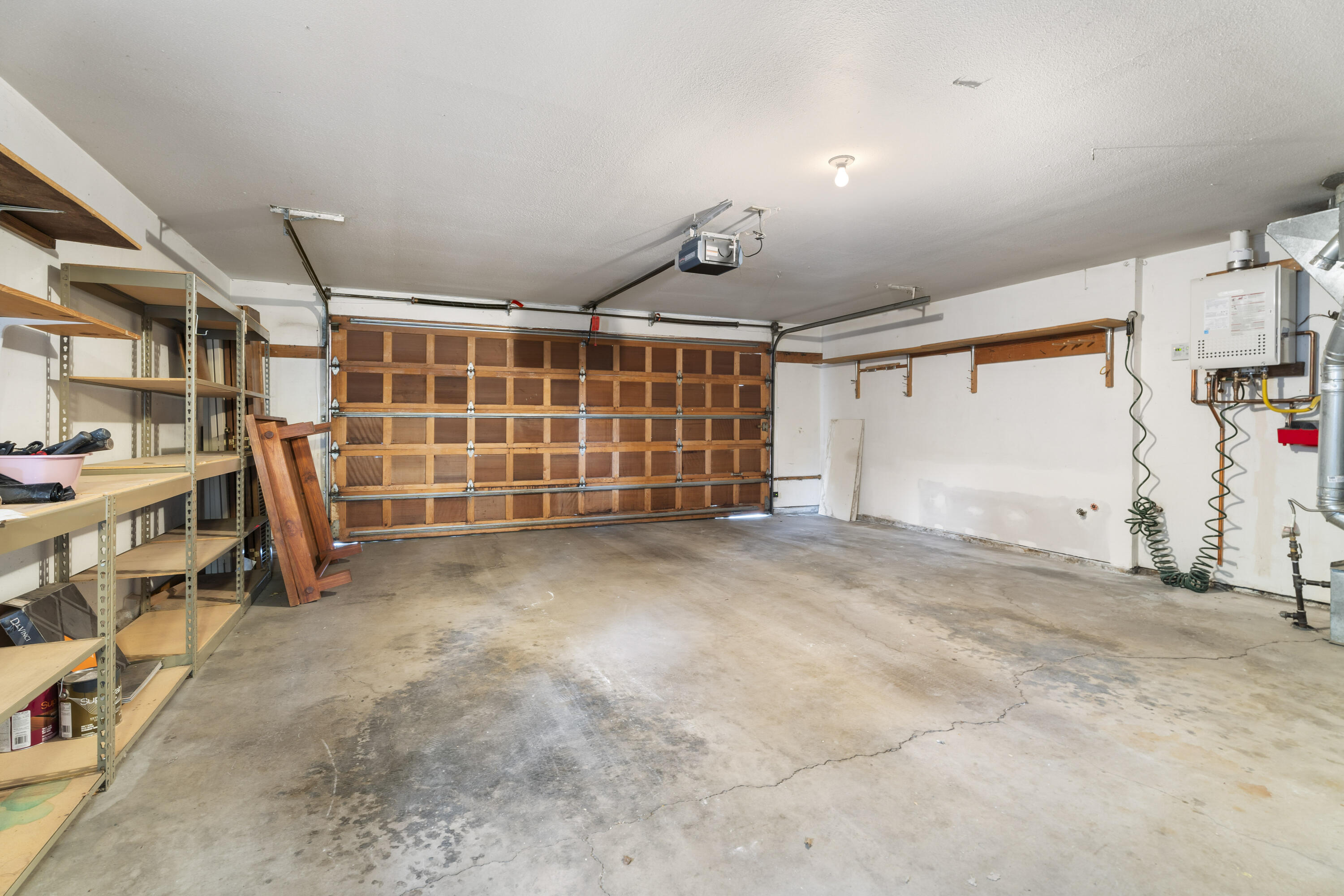 1869 NE Moonglow Court