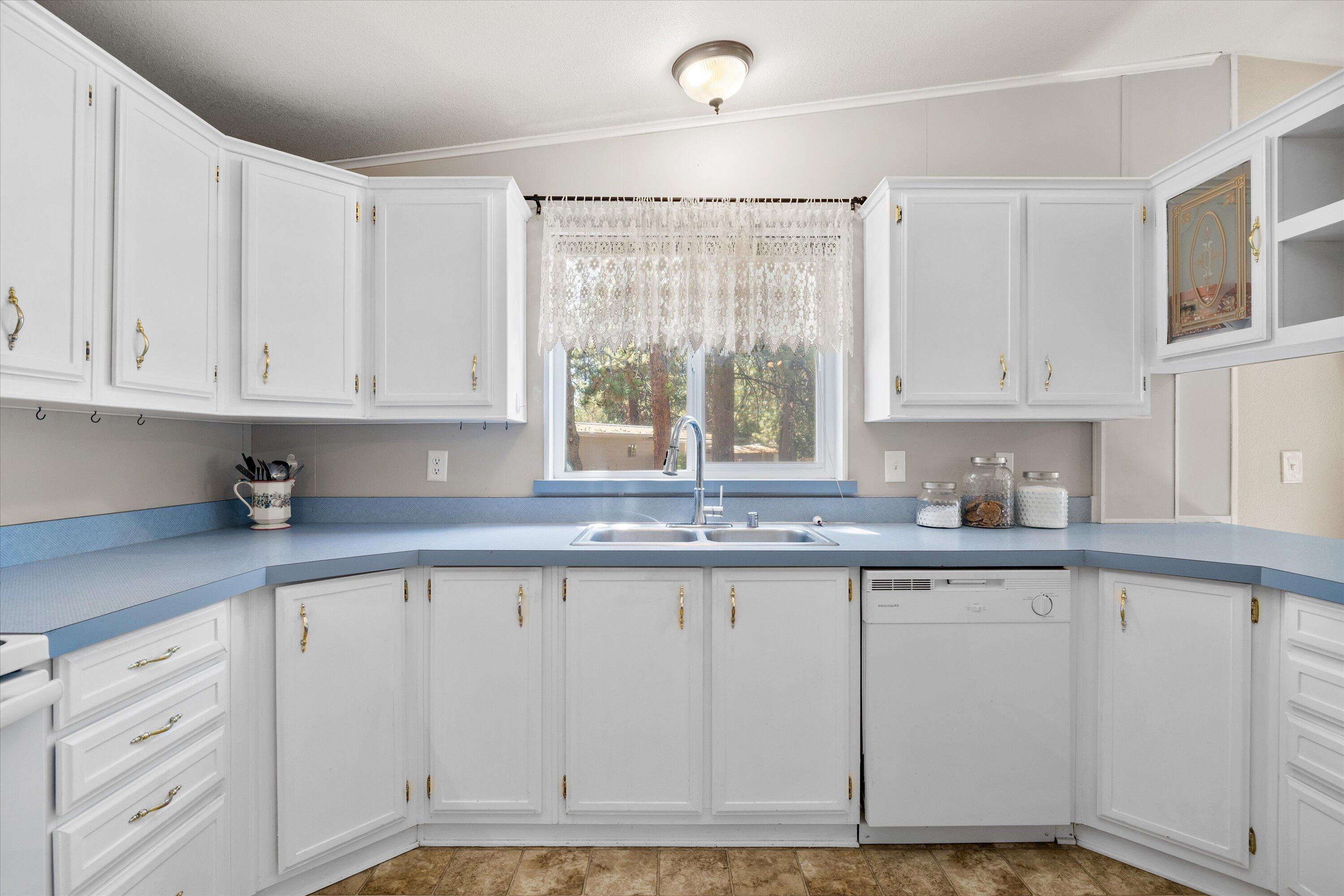 61060 Kings Lane, 106