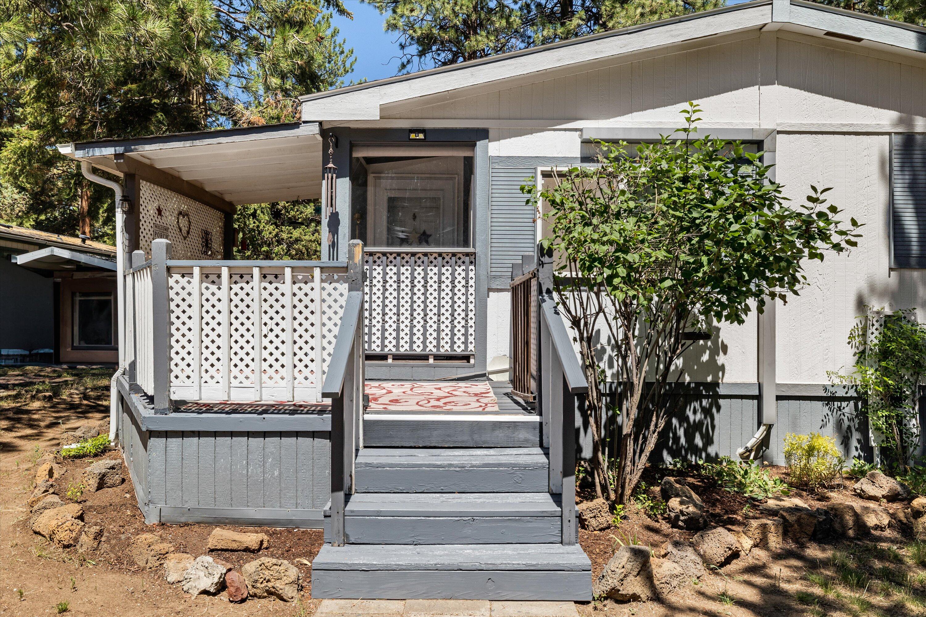 61060 Kings Lane, 106