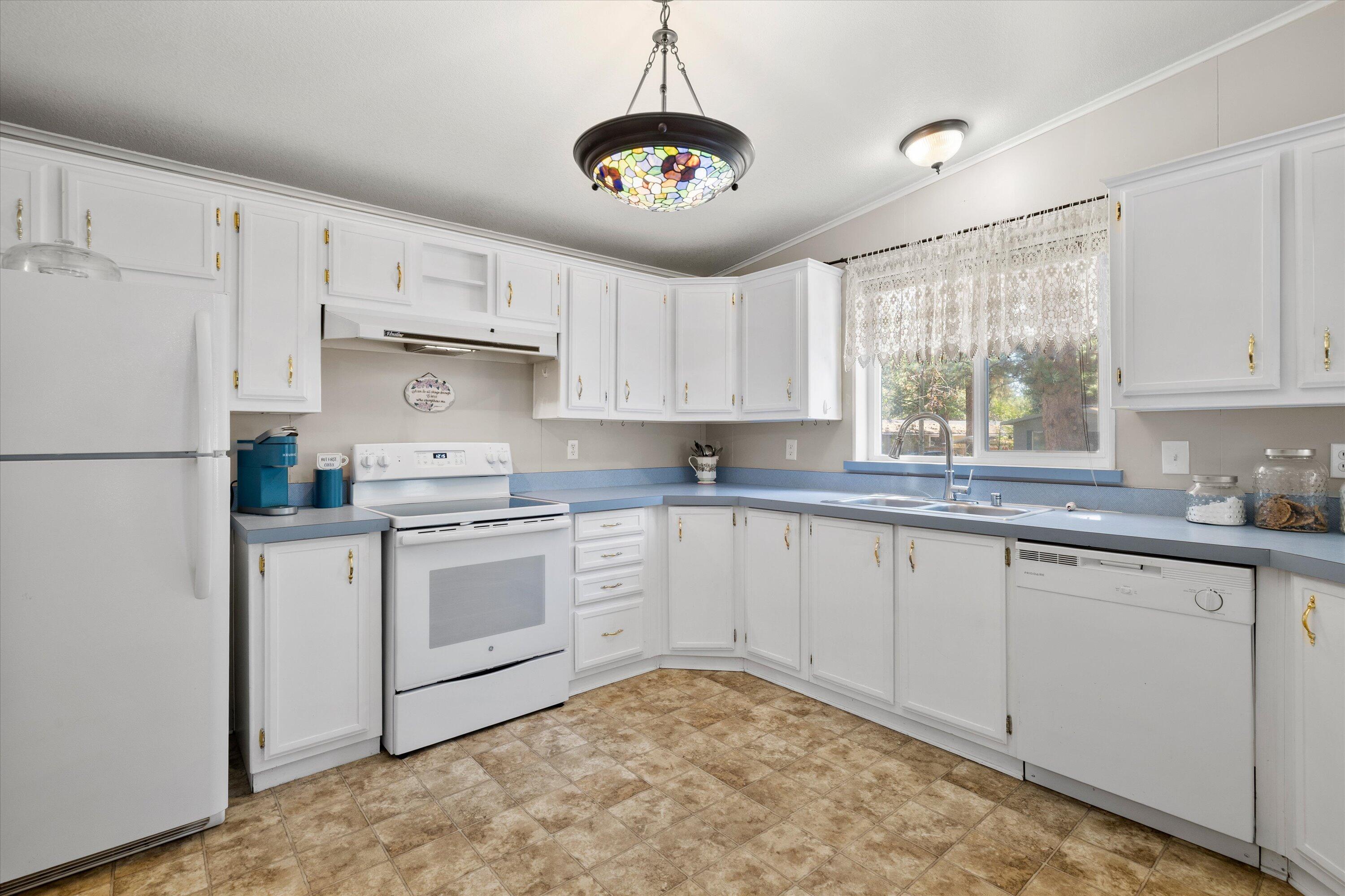 61060 Kings Lane, 106