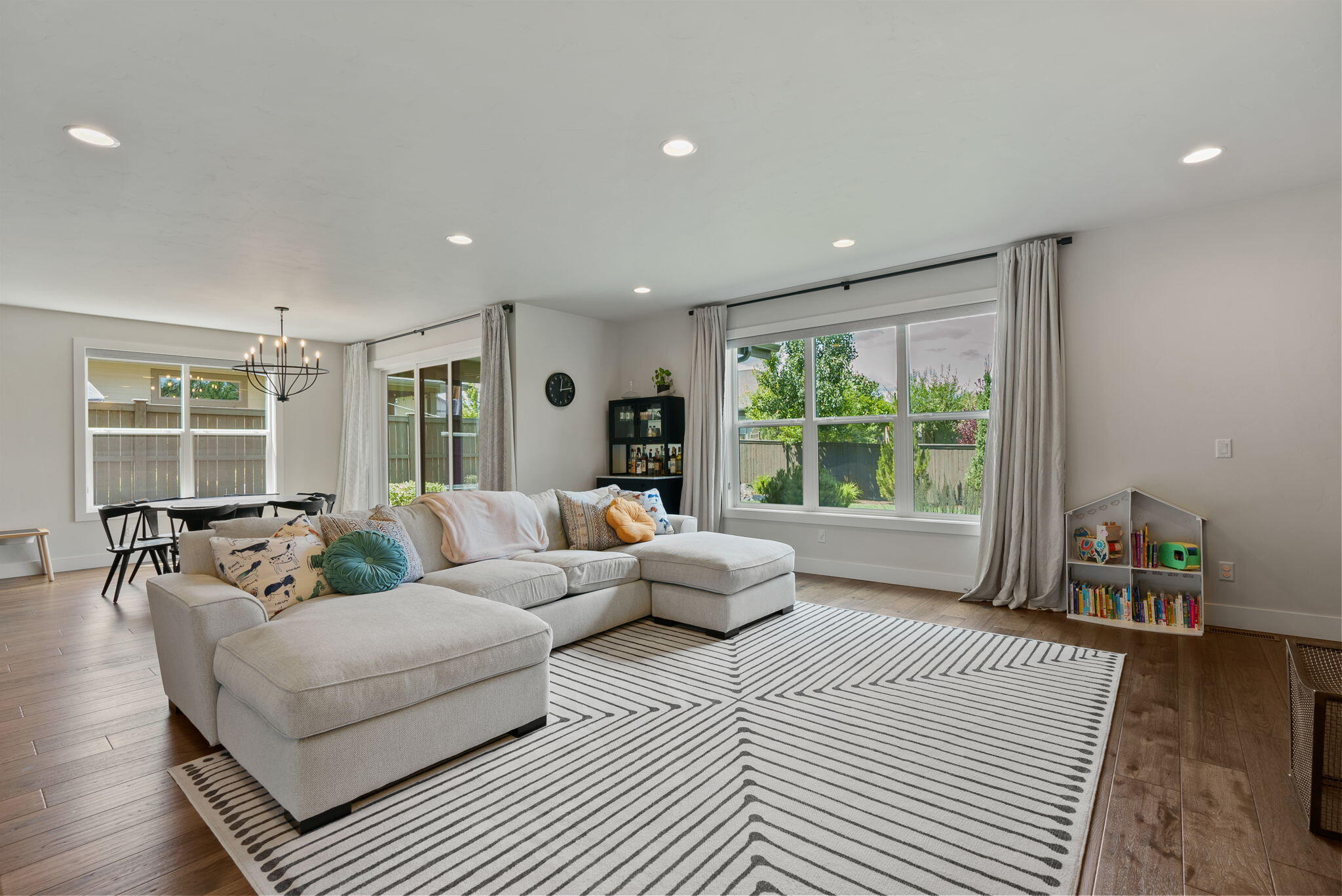 60887 SW Headwaters Loop
