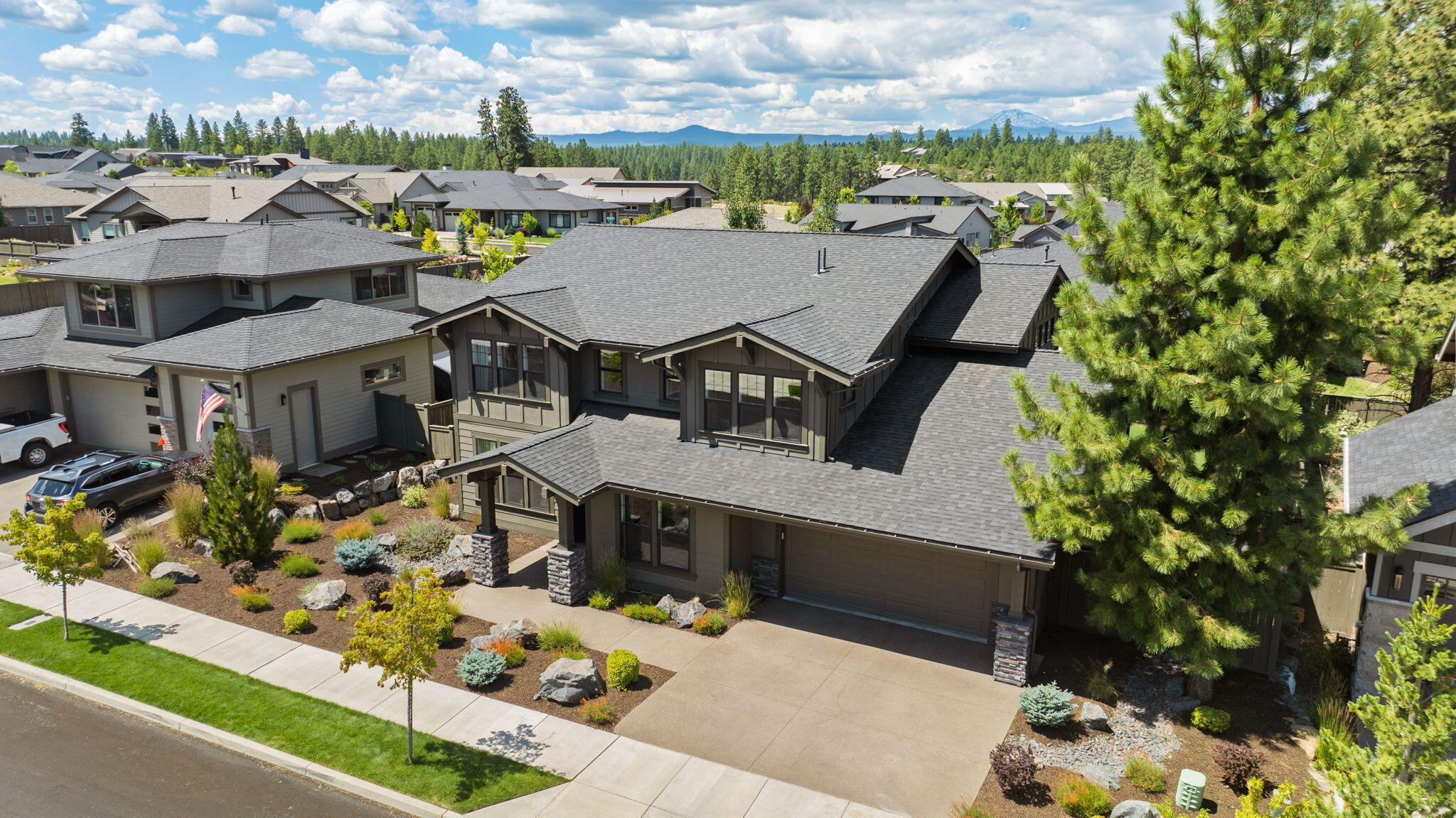 60887 SW Headwaters Loop