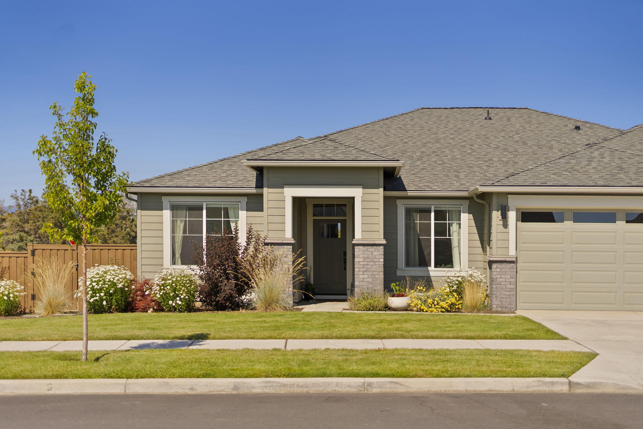 3811 NE Oakside