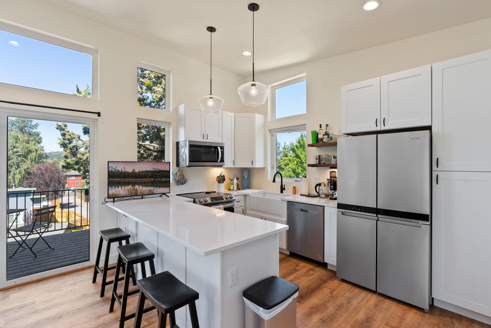 664 NE Quimby Avenue