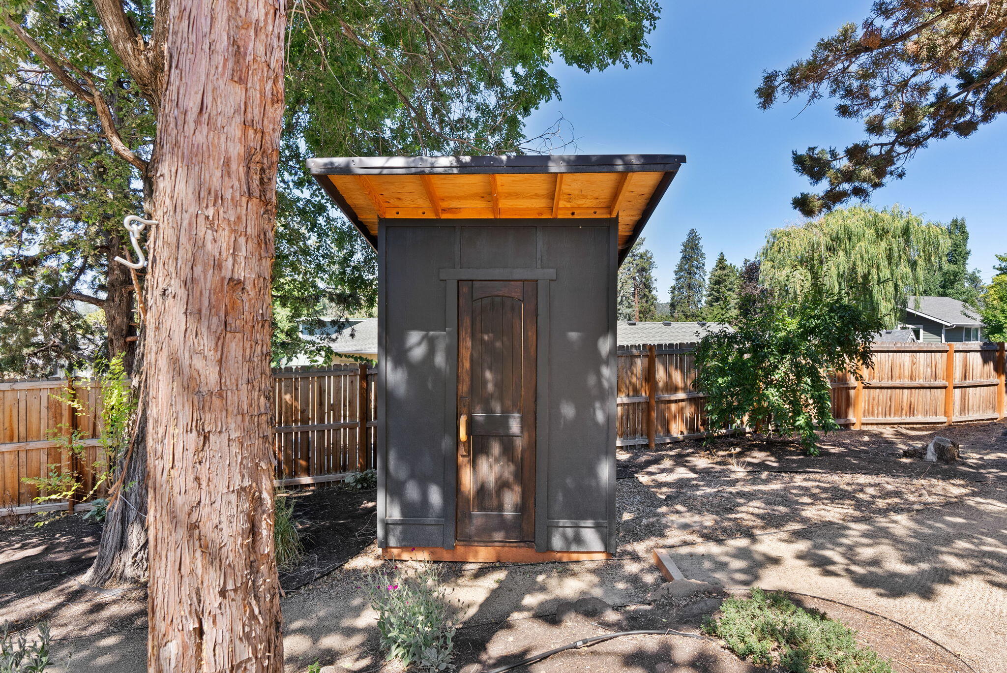 664 NE Quimby Avenue