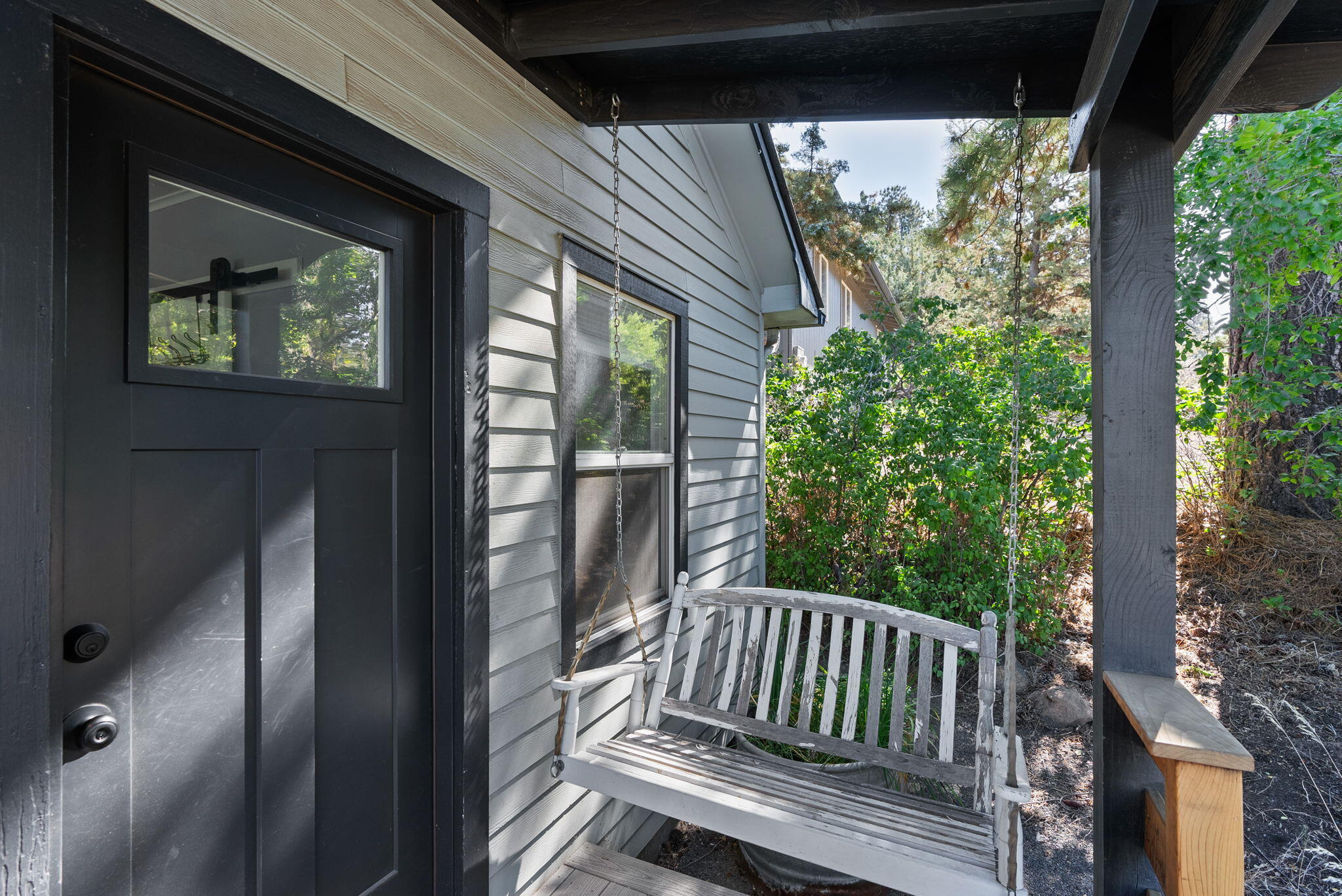 664 NE Quimby Avenue