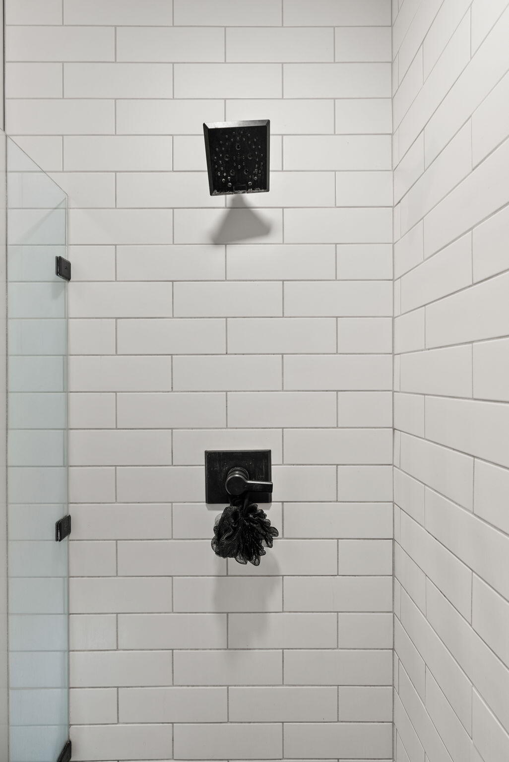 664 NE Quimby Avenue