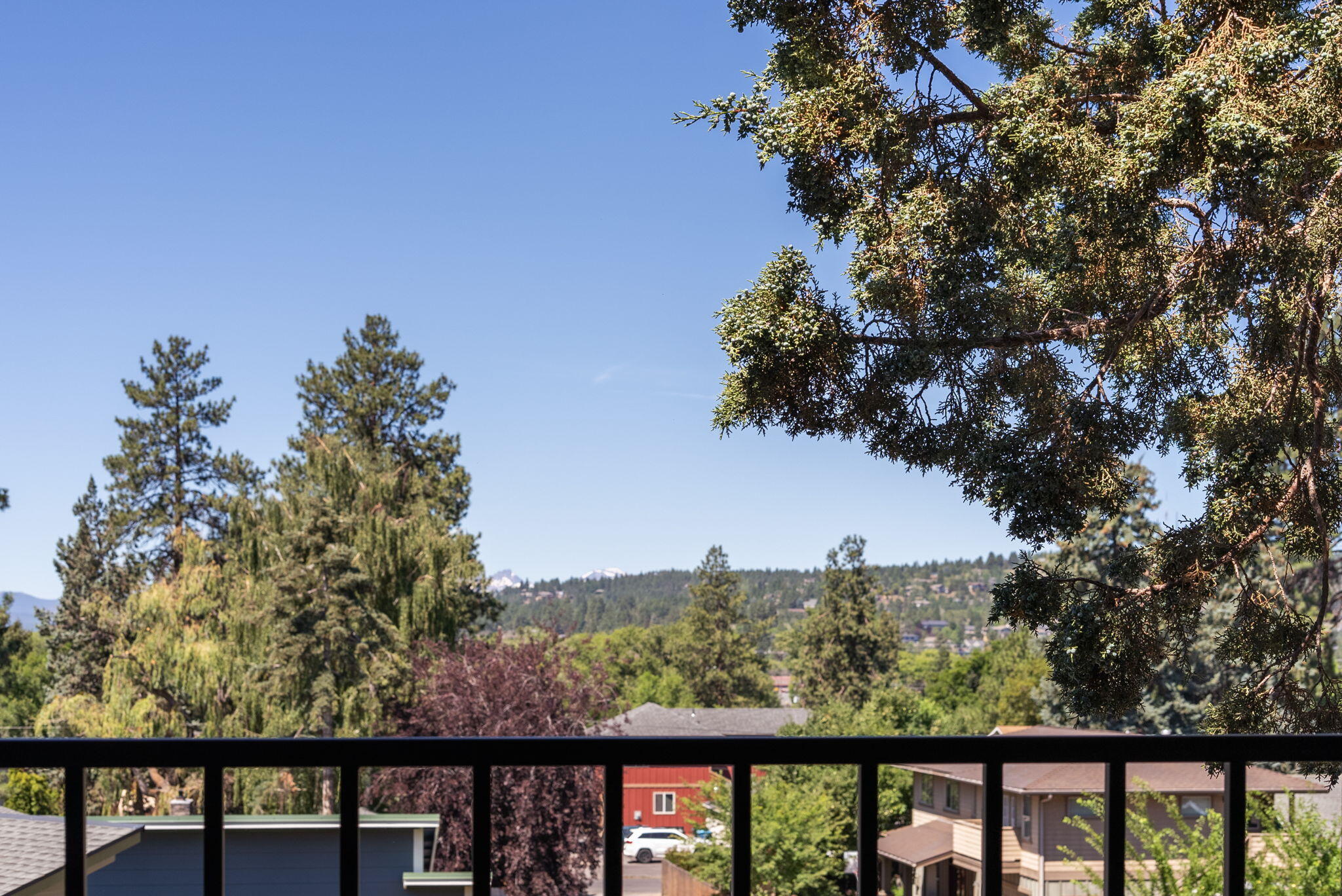 664 NE Quimby Avenue