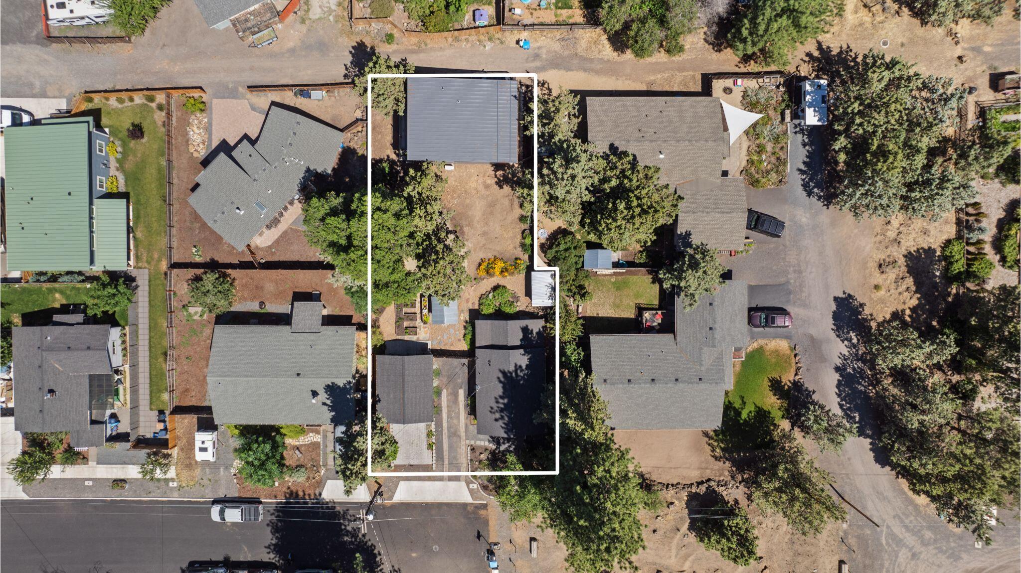 664 NE Quimby Avenue