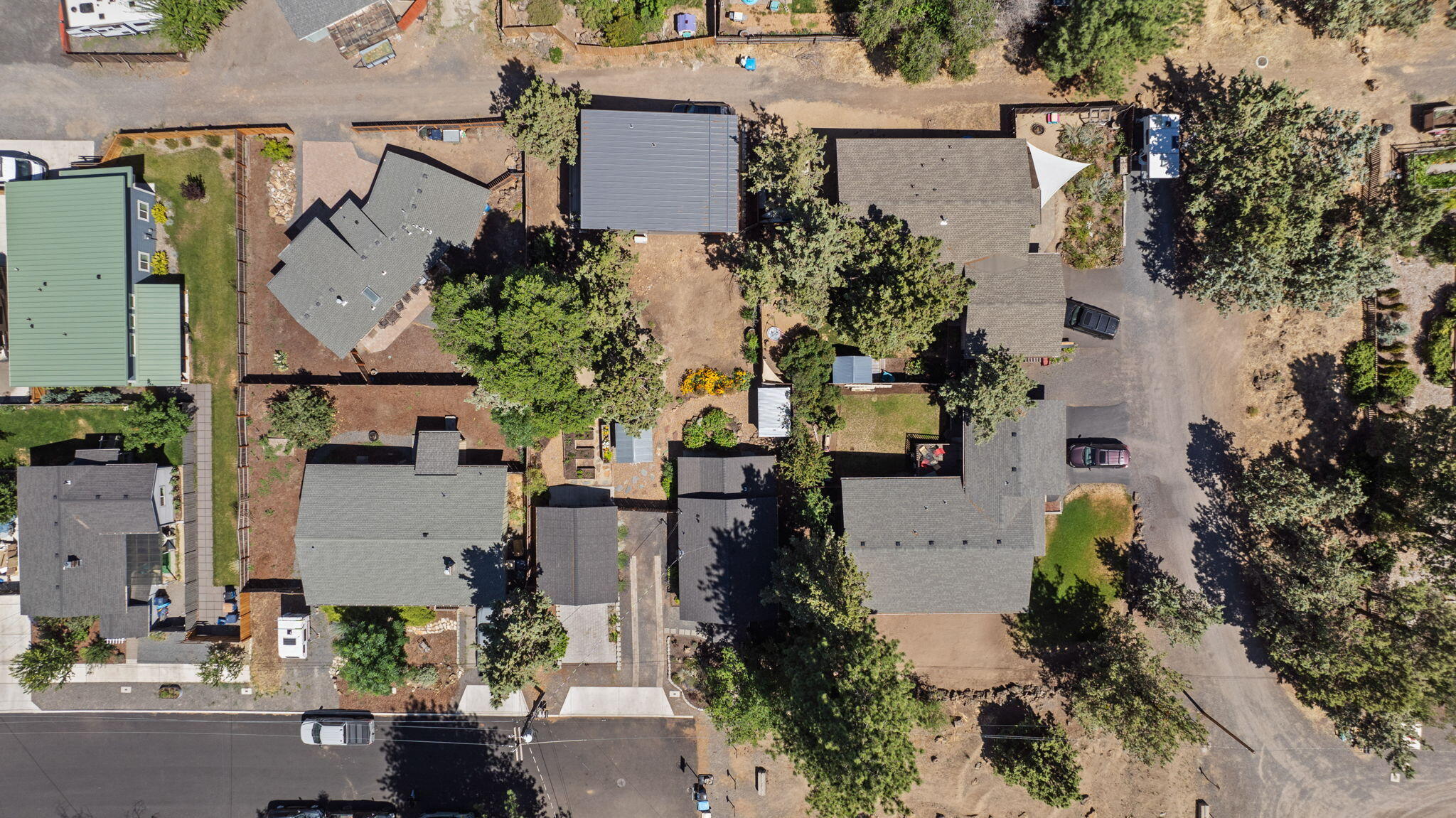 664 NE Quimby Avenue