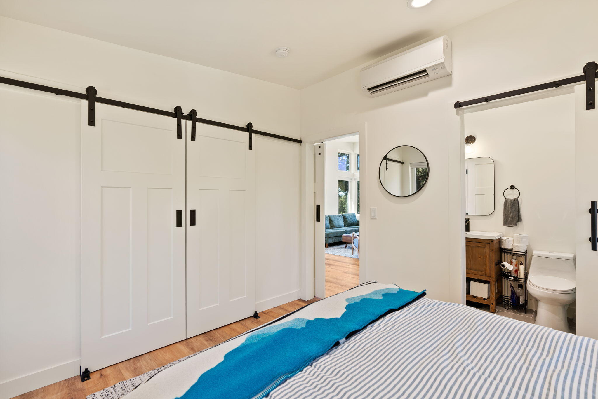 664 NE Quimby Avenue