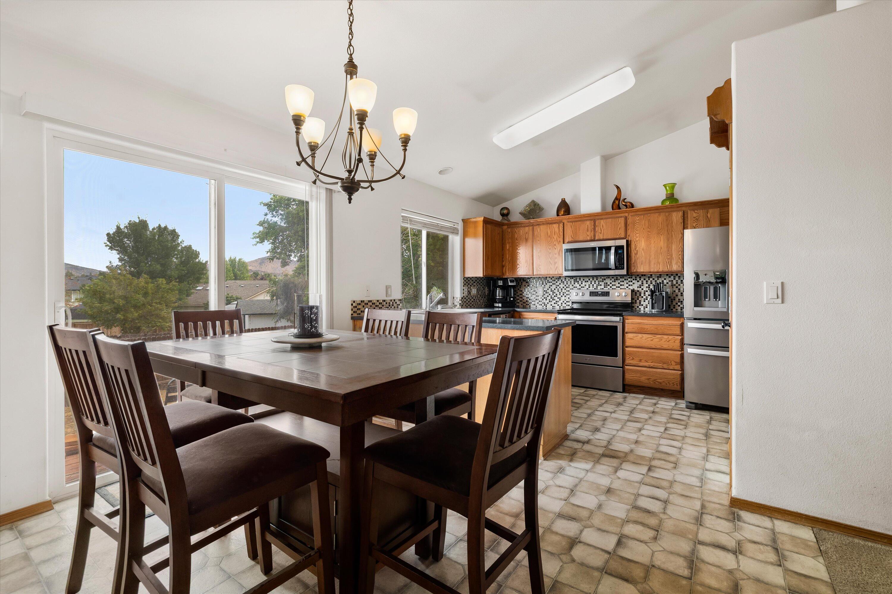 1405 Majestic Rock Drive