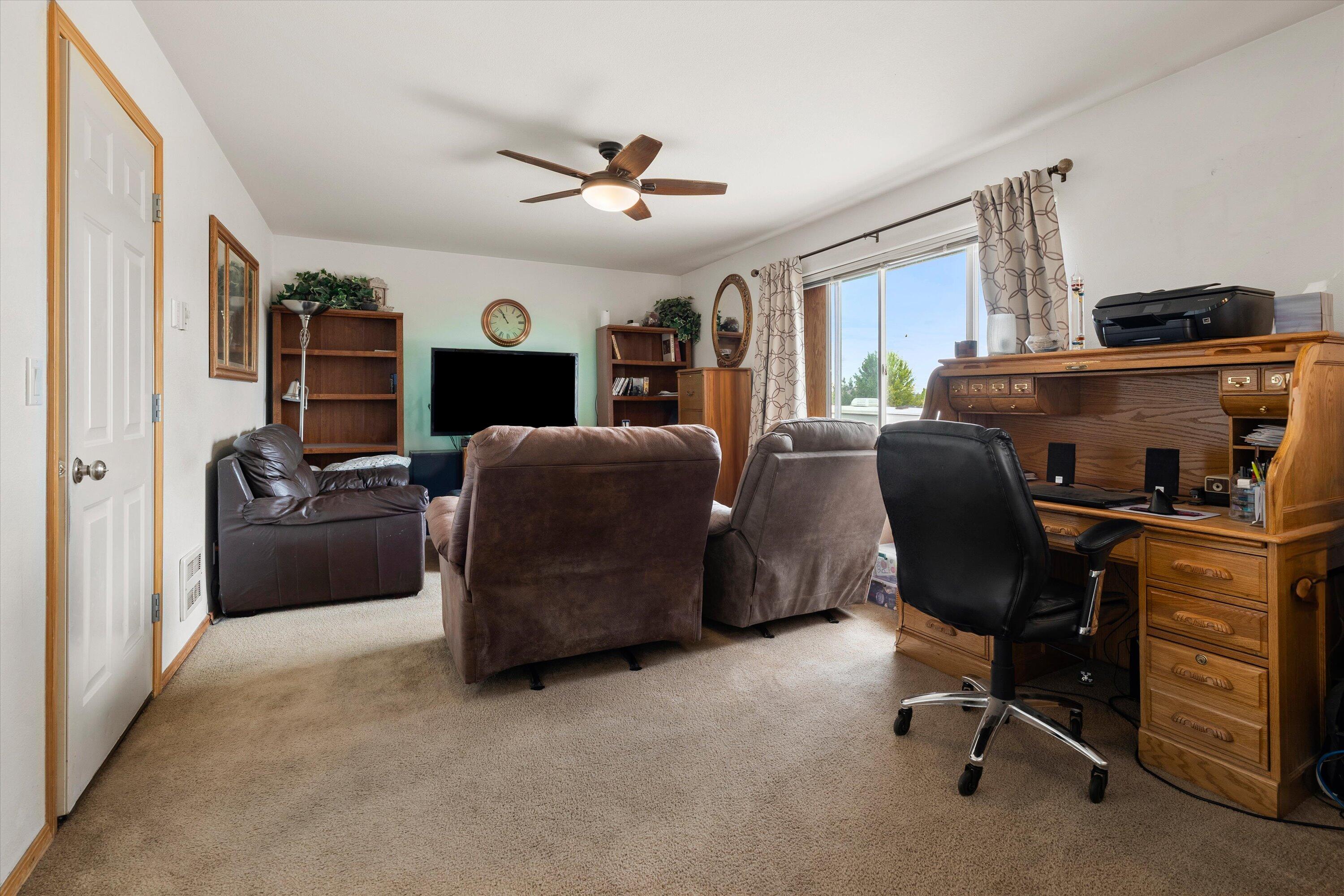 1405 Majestic Rock Drive