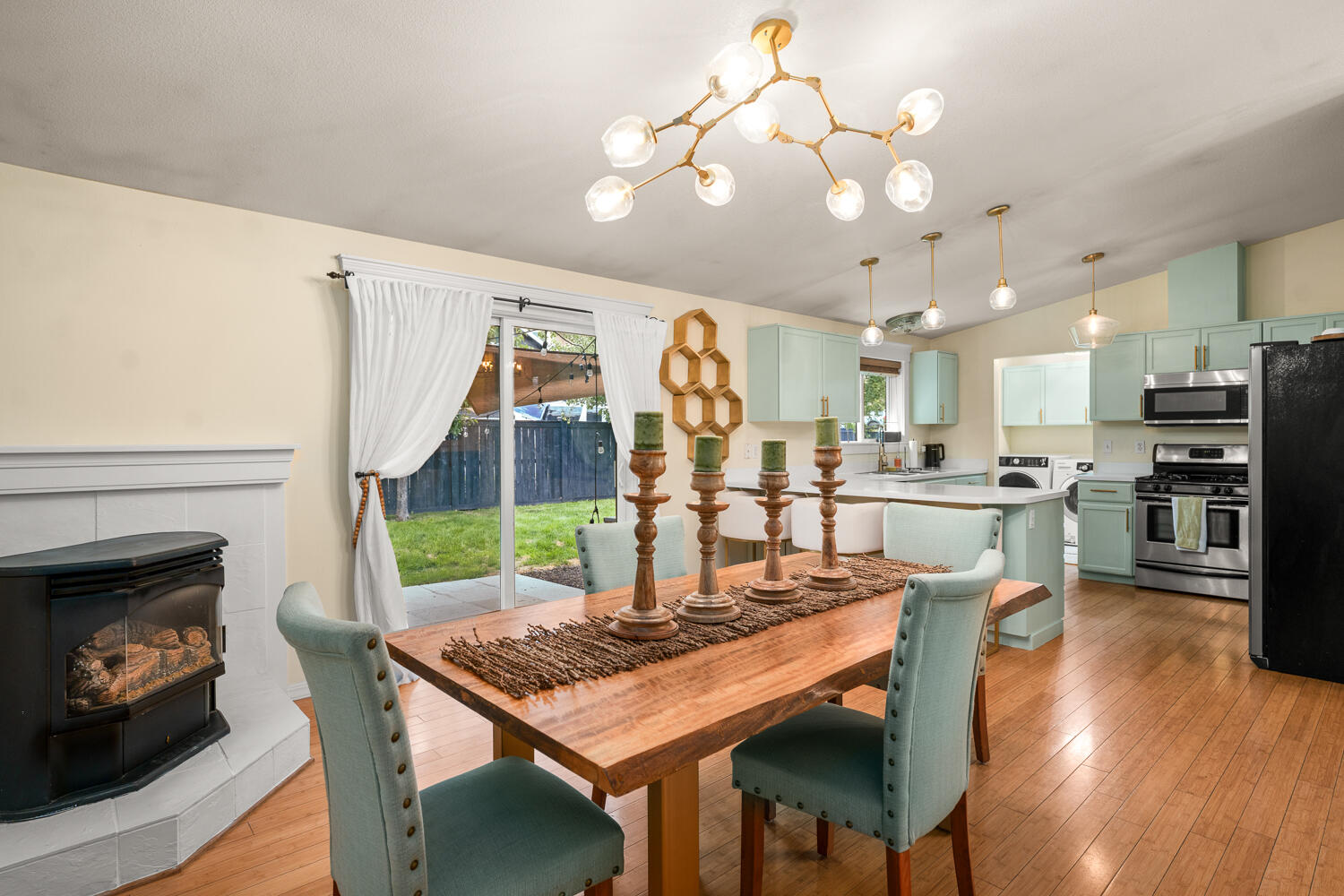 2974 NW Chardonnay Lane