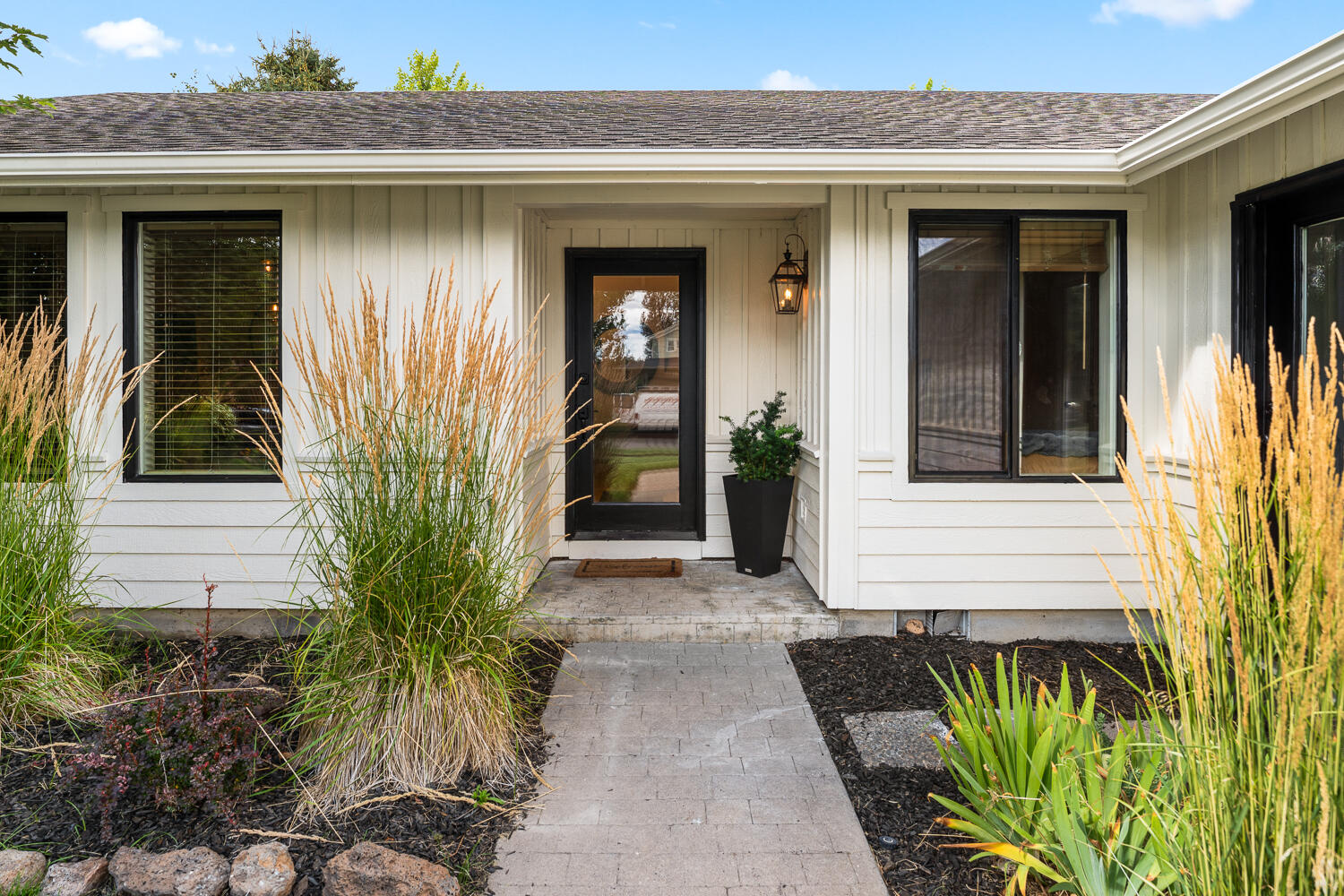 2974 NW Chardonnay Lane