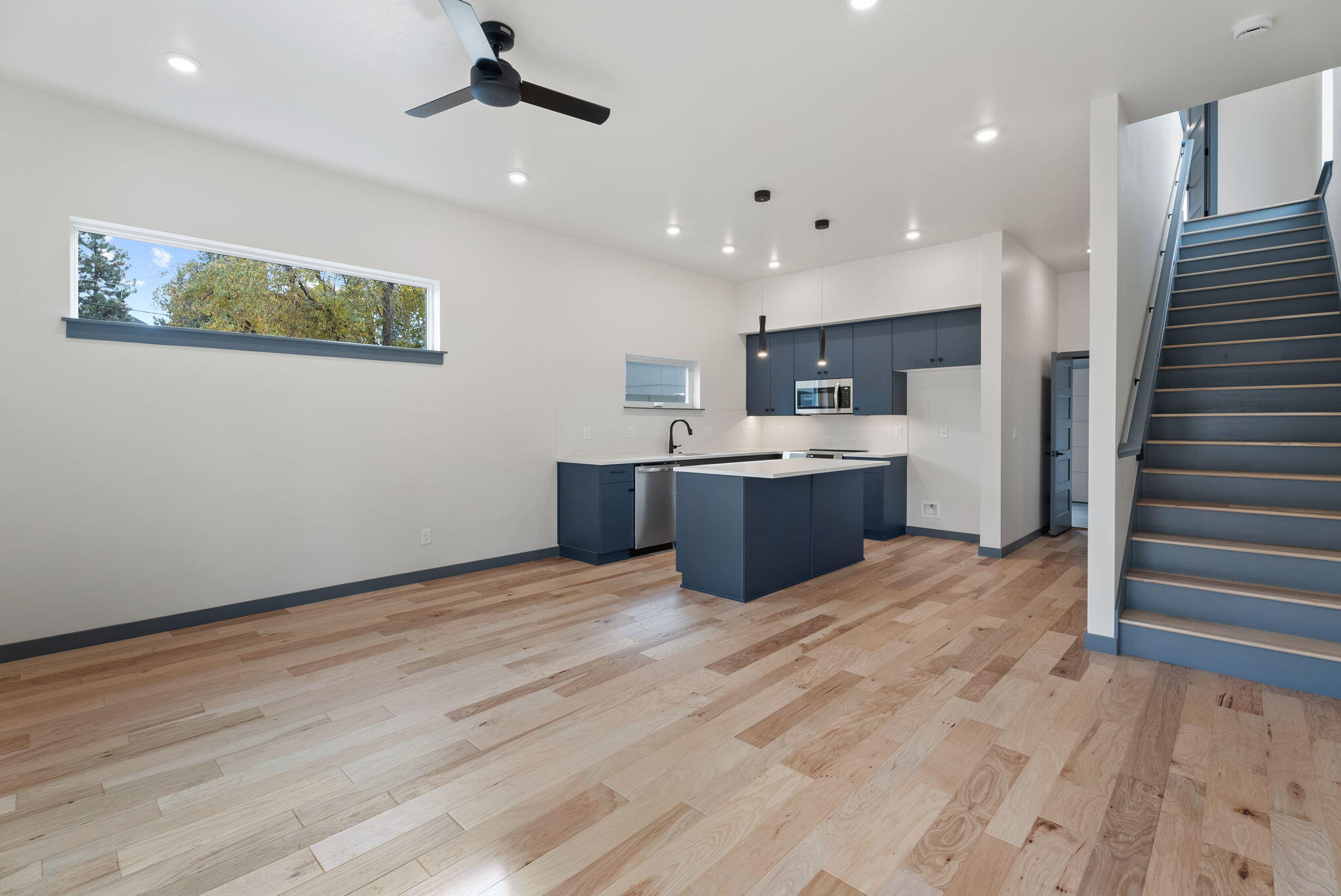 757 SW Pelton Place, 7