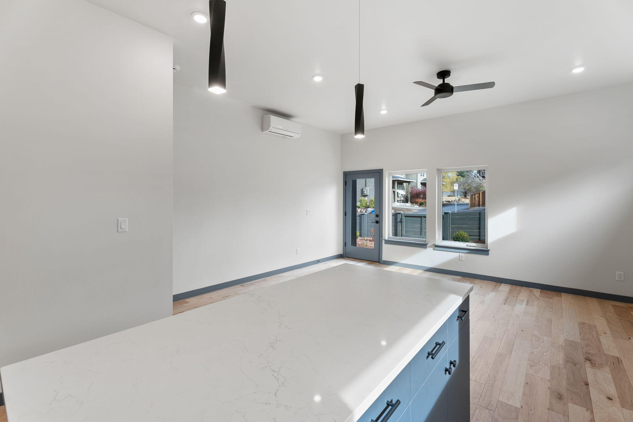 757 SW Pelton Place, 7