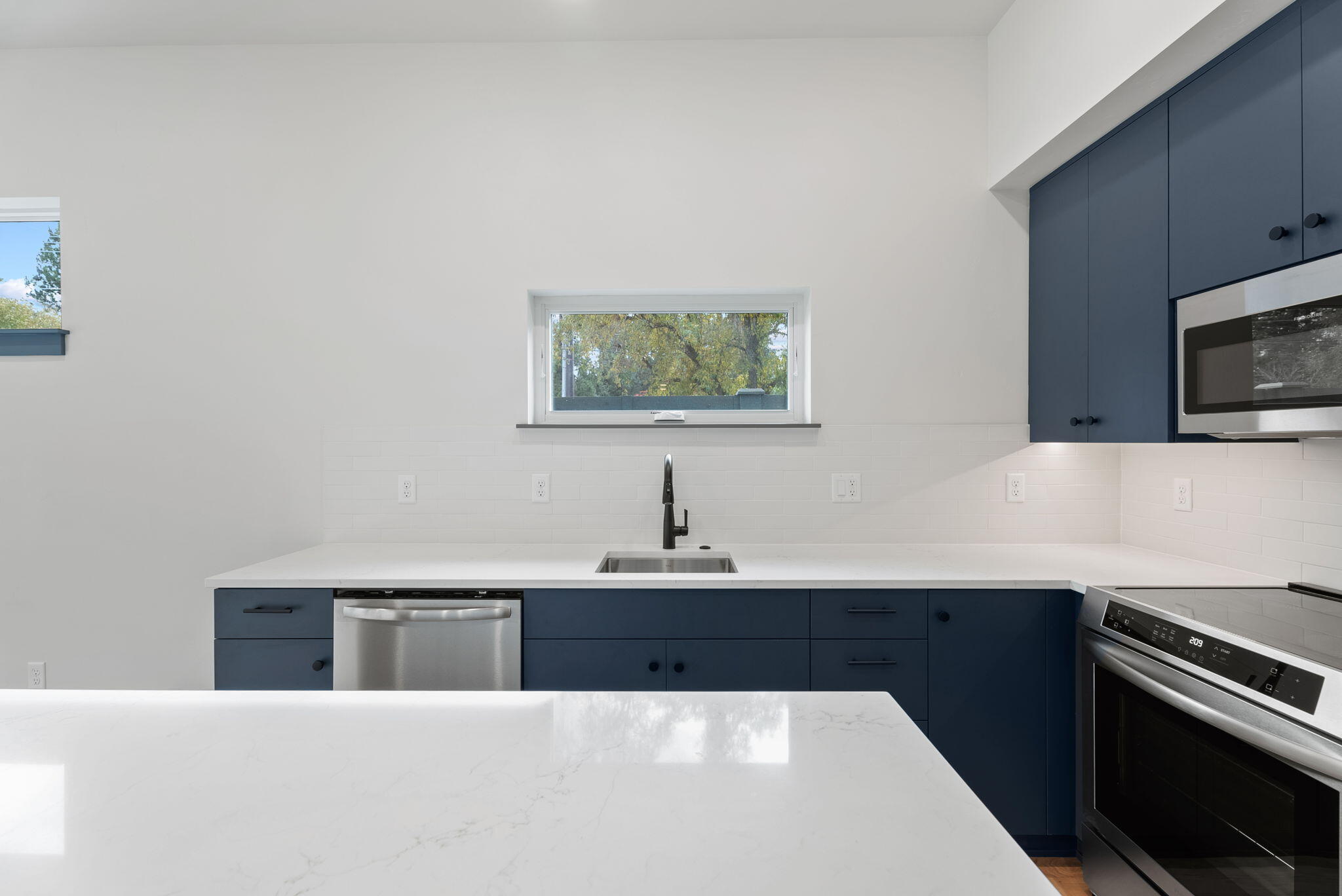 757 SW Pelton Place, 7