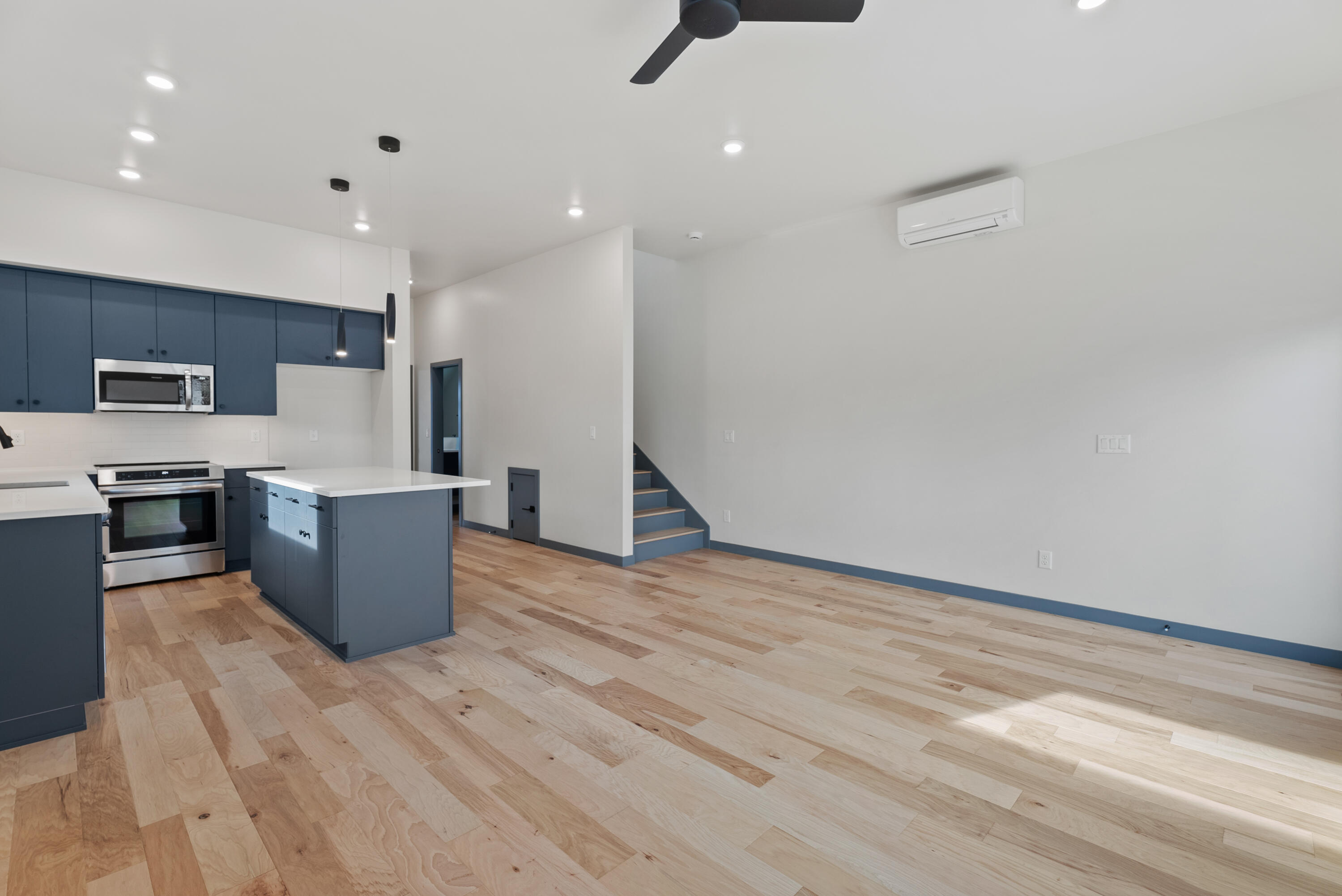 757 SW Pelton Place, 7