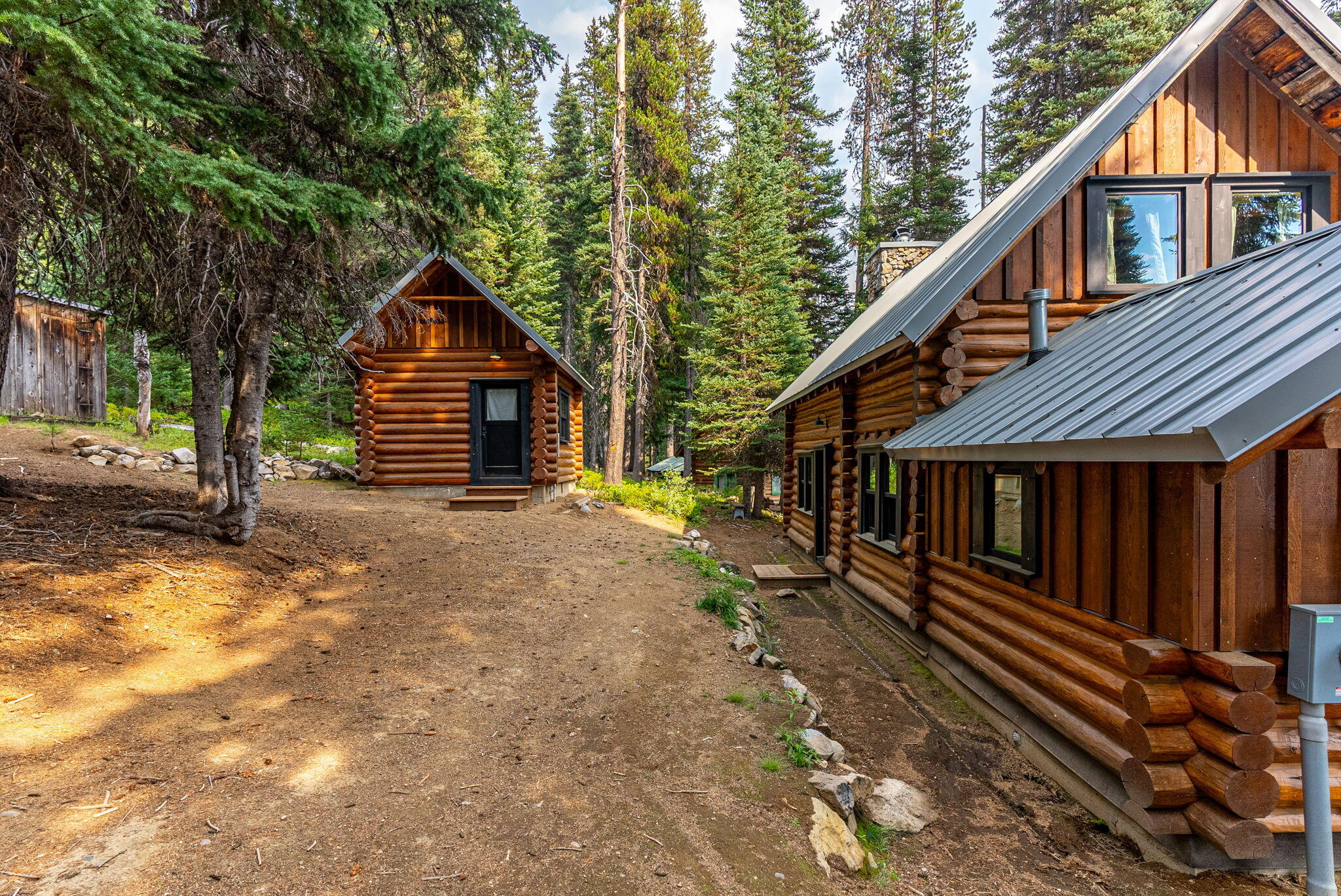 60122 Cascade Lakes Highway