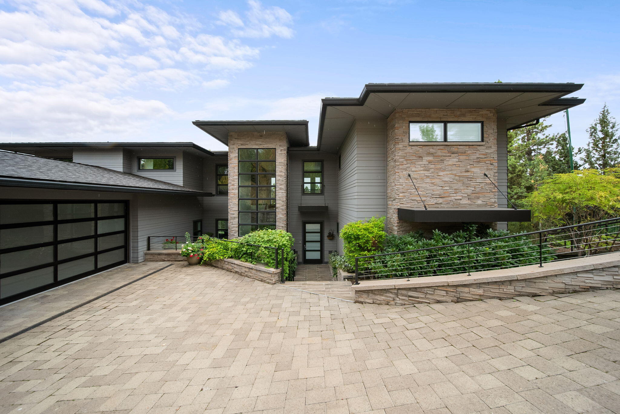 3425 NW Fairway Heights Drive