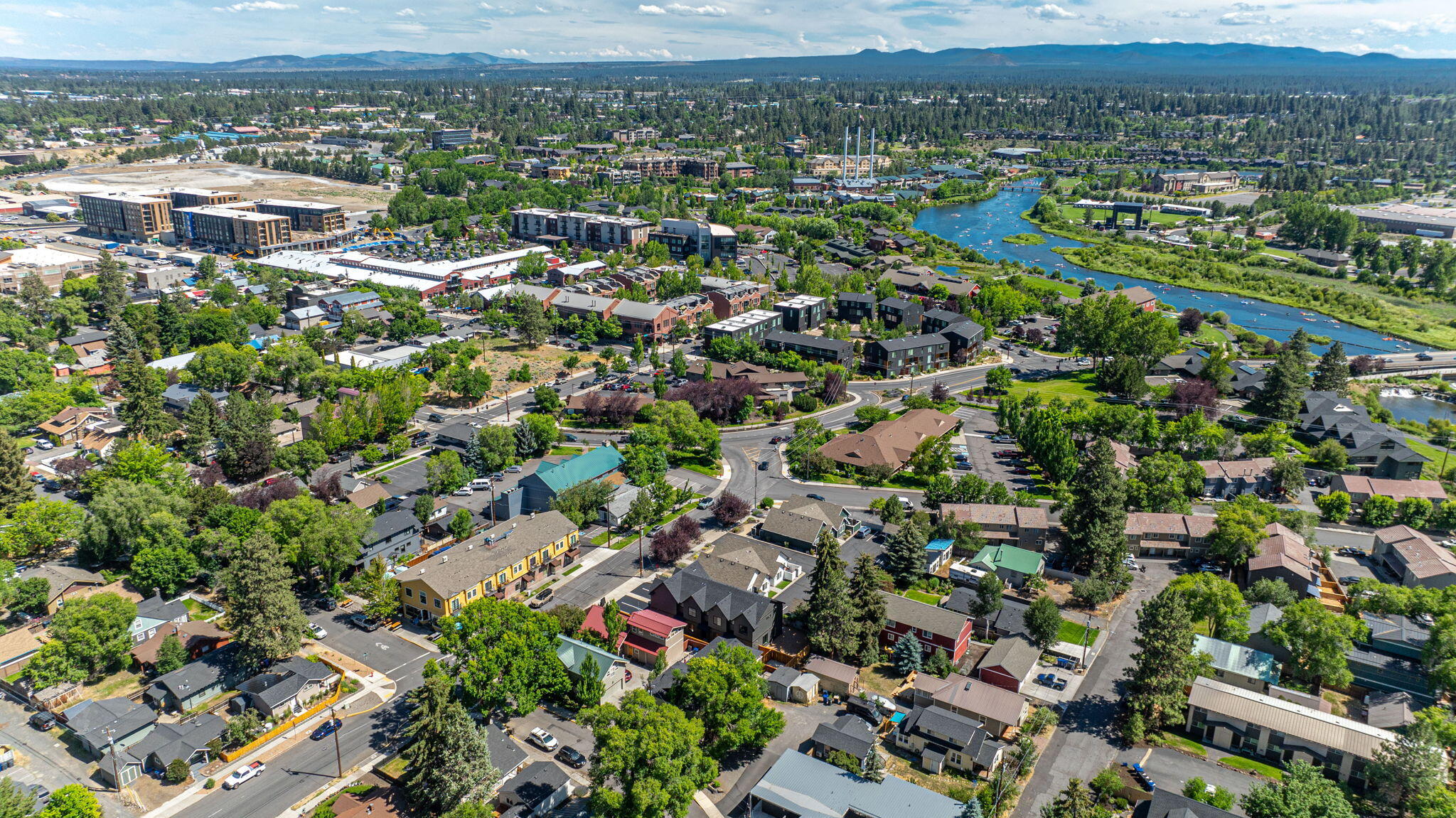 127 NW Broadway Street