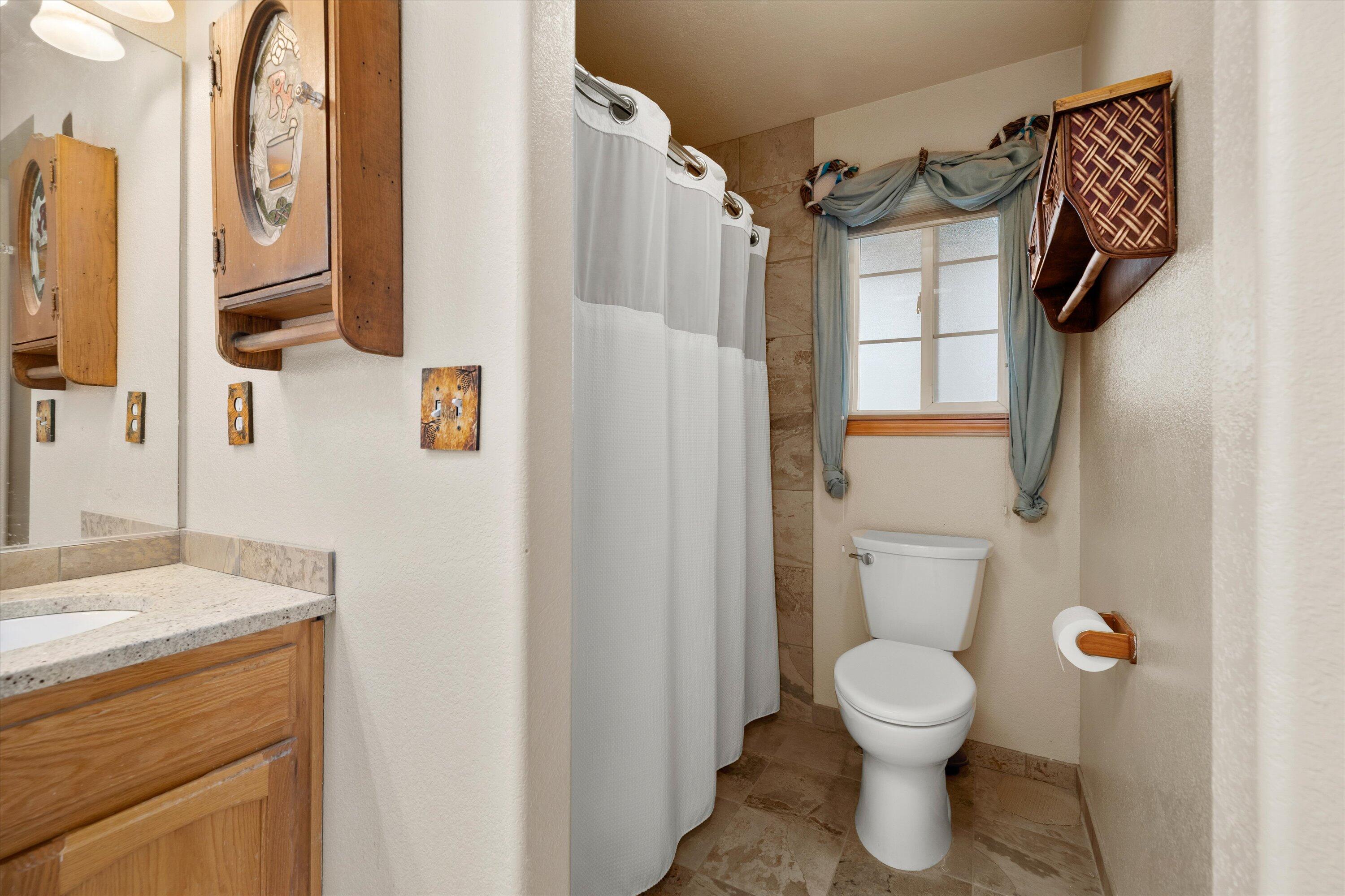 1622 NE Parkridge Drive