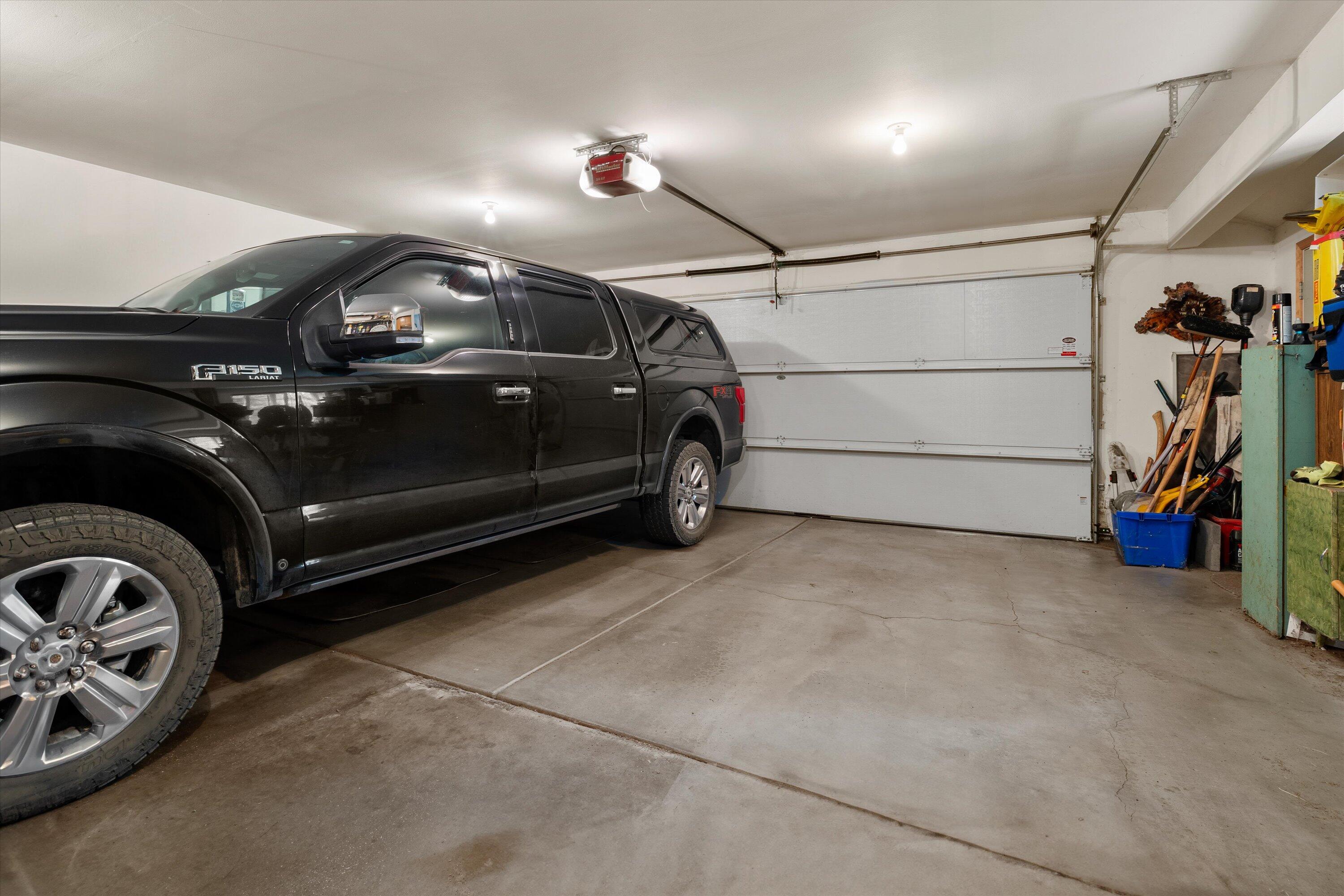 1622 NE Parkridge Drive