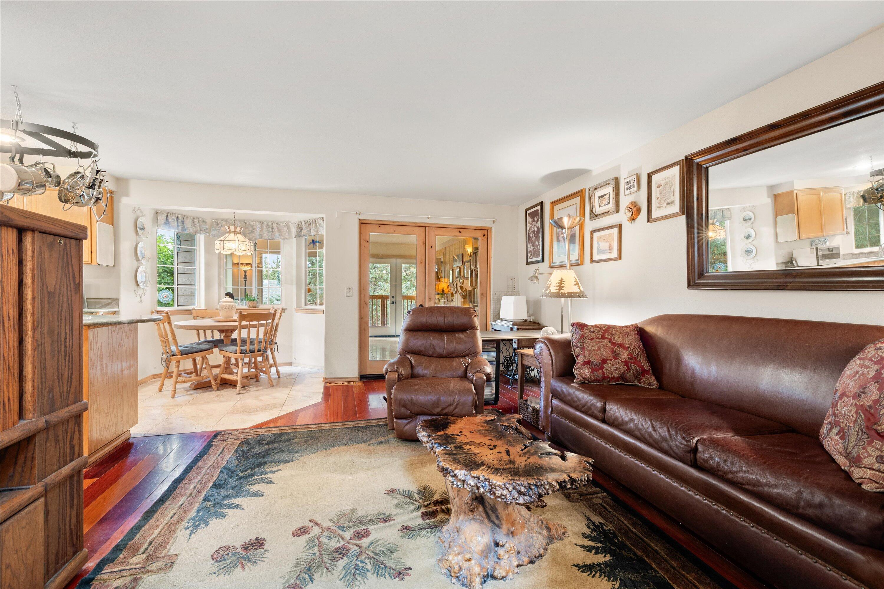 1622 NE Parkridge Drive