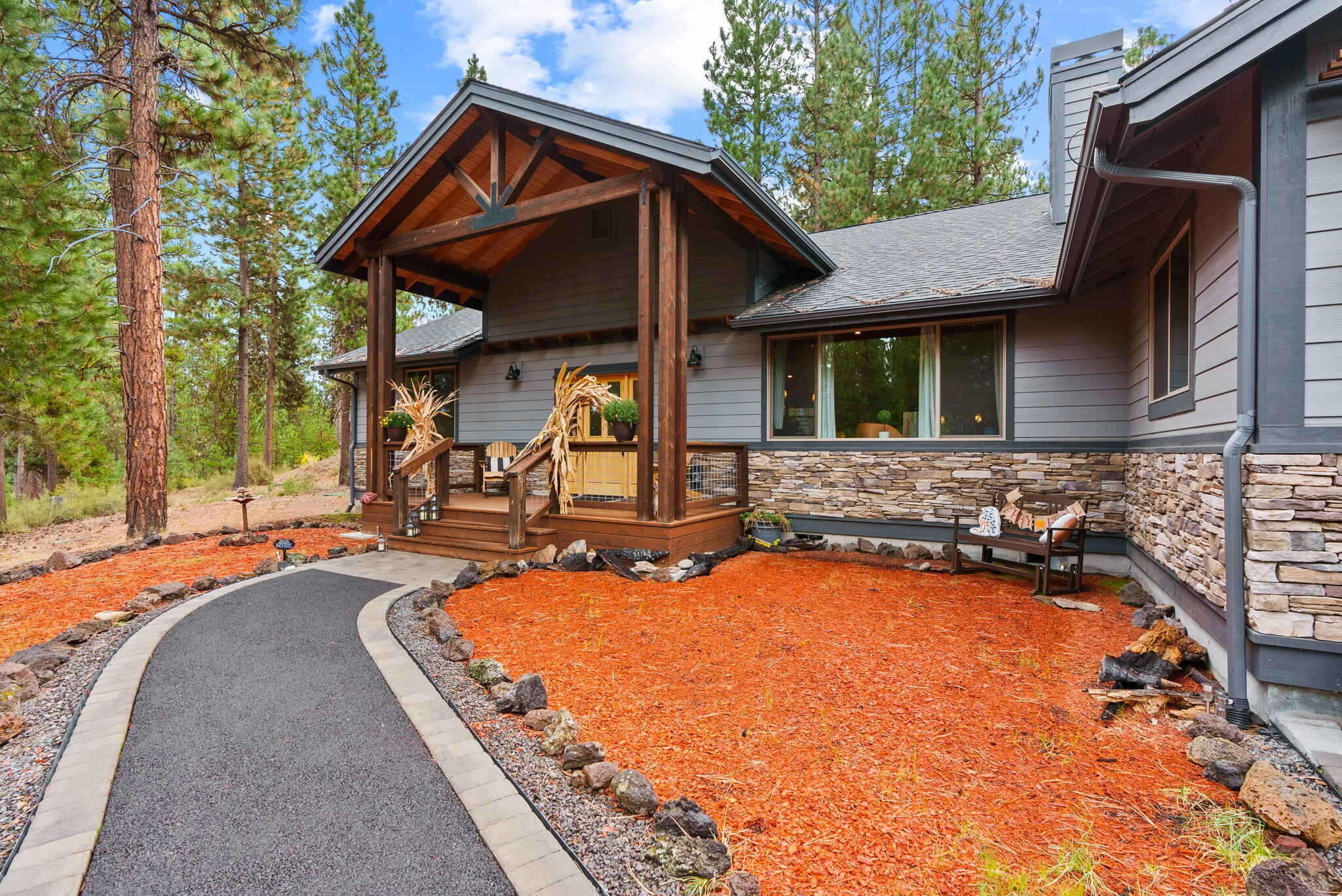 14225 NE Whitewater Lane