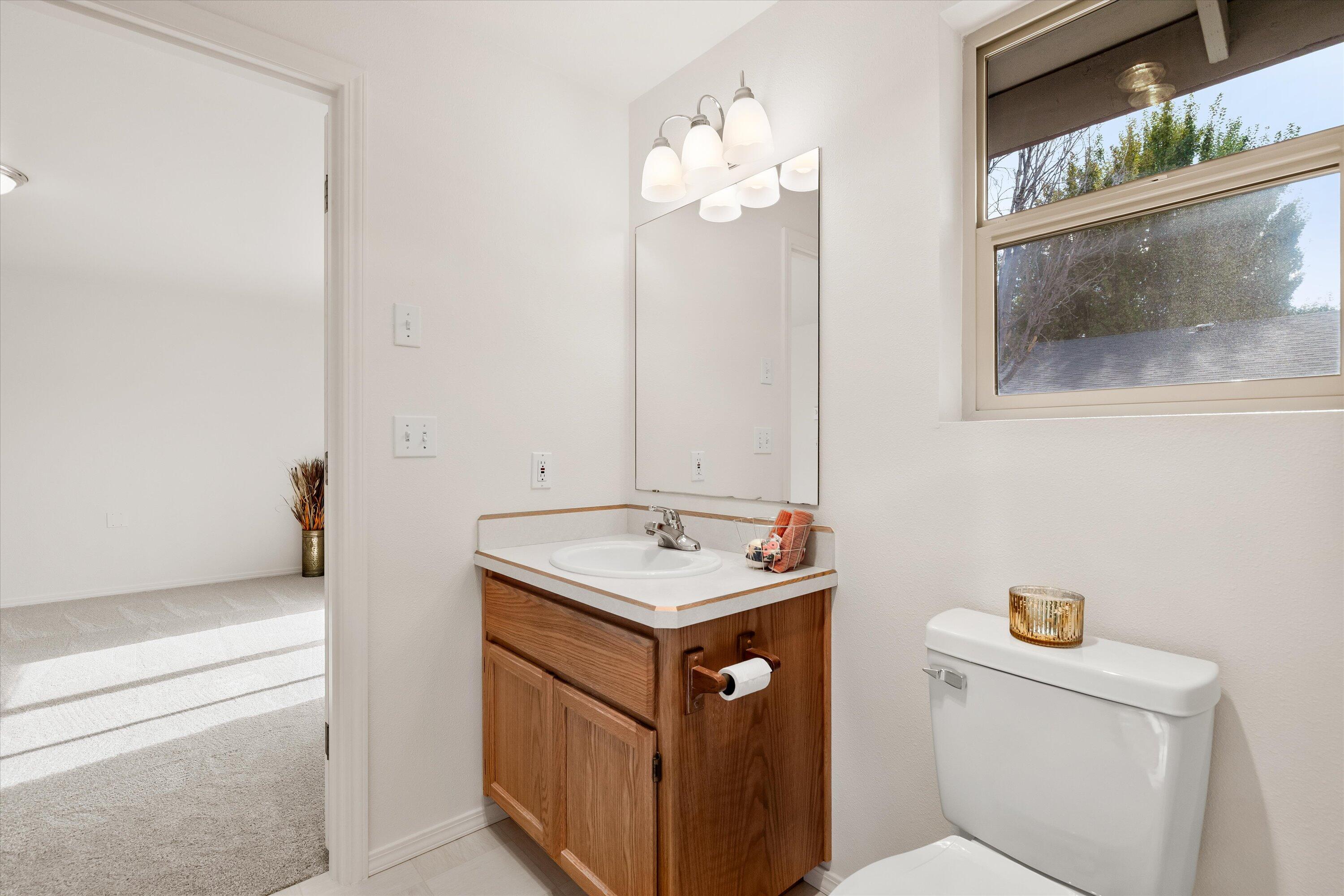 1614 SW Metolius Avenue