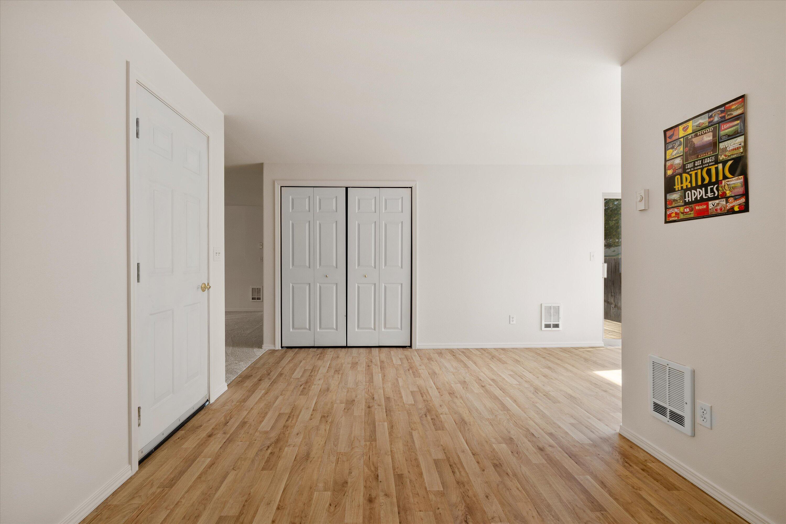 1614 SW Metolius Avenue