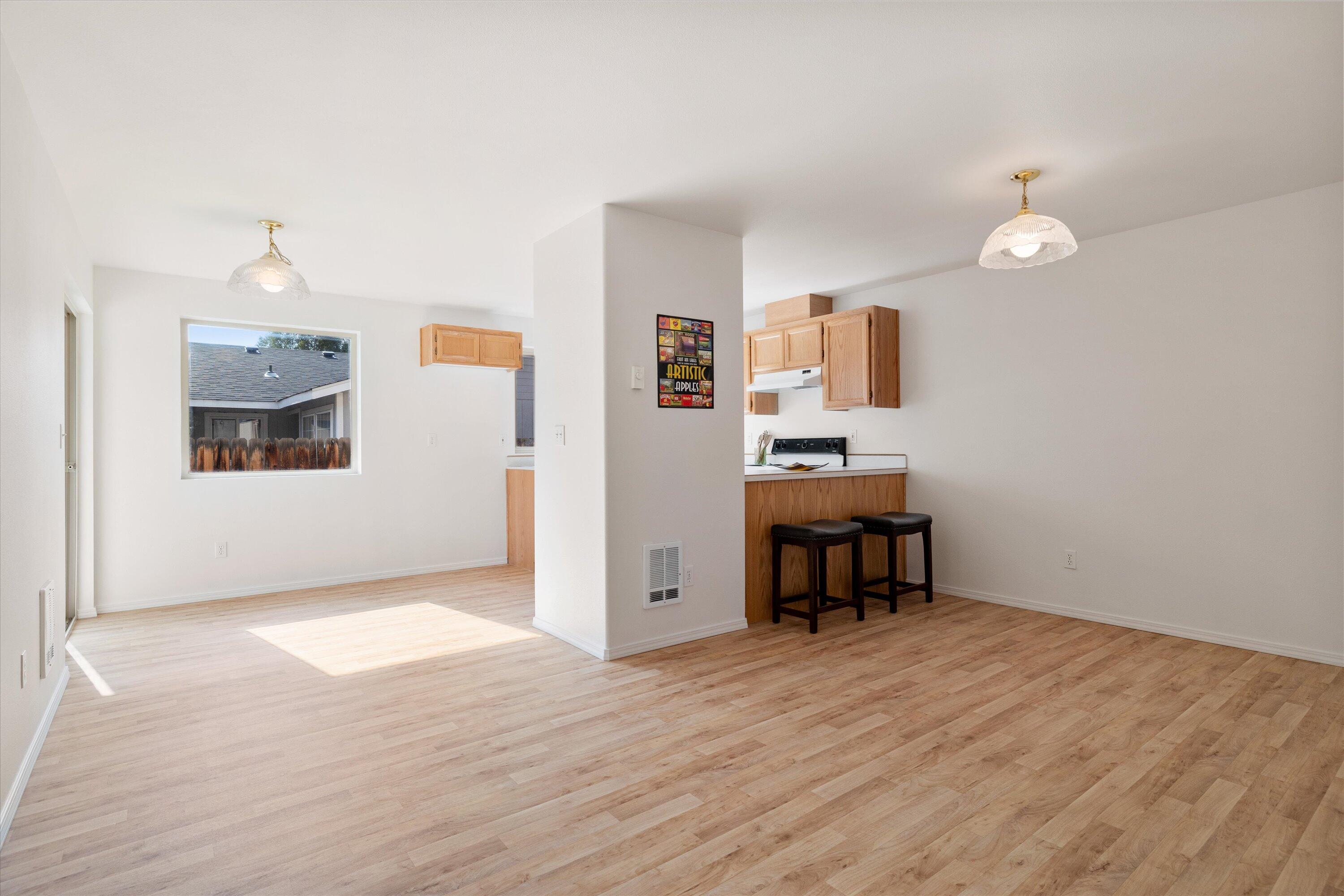 1614 SW Metolius Avenue